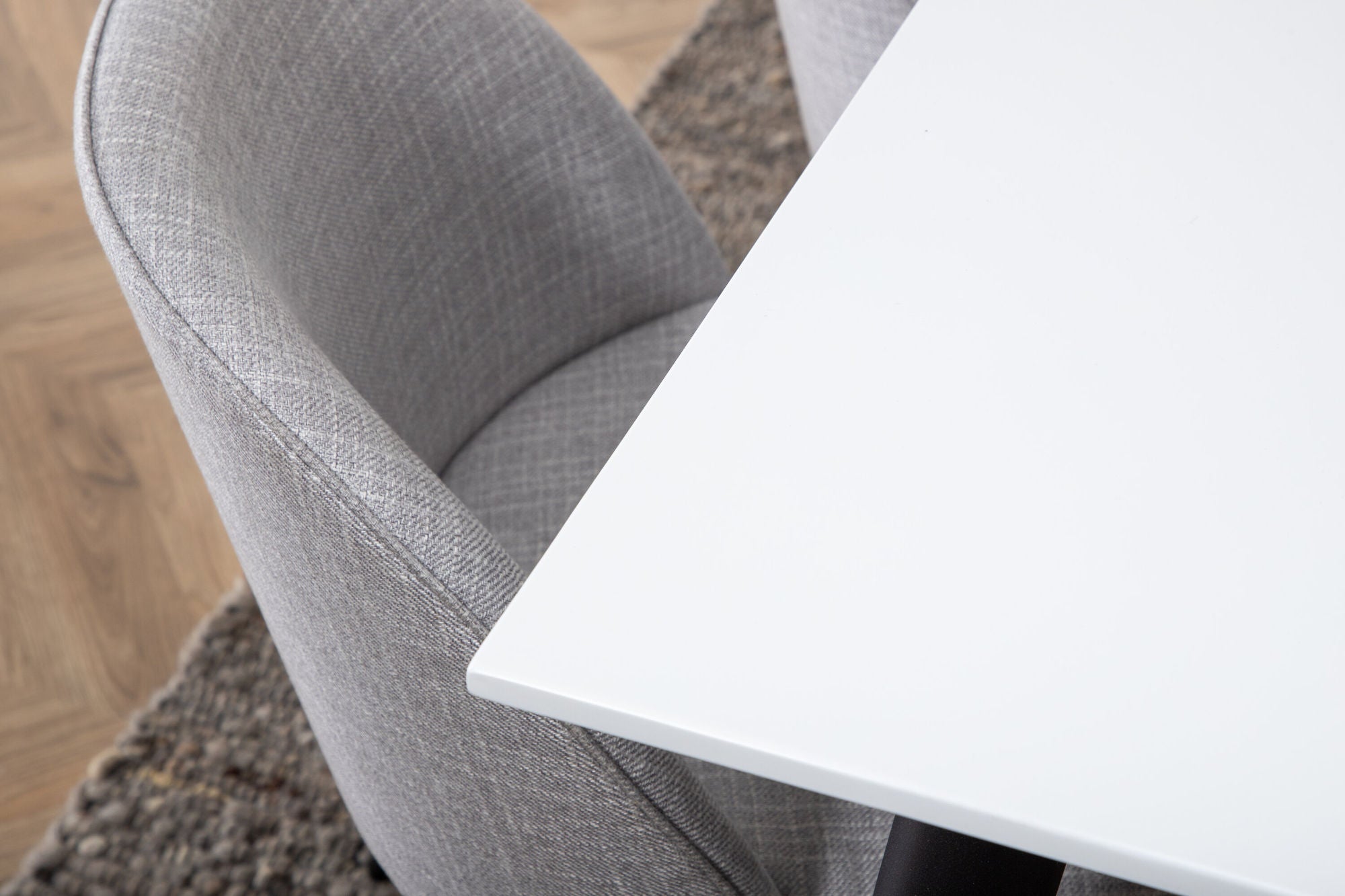 Venture Home Jimmy spisebord , Black White HPL+Velvet Dining Chiar , Black legs , Light GreyFabric_6
