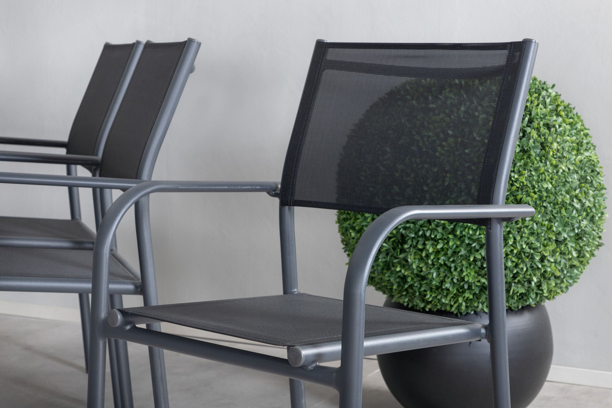 Venture Home Paola spisebord - Black Steel / Nature Wicker - 200*100+Santorini Arm stol (Stackable) - Black alu / Black Textilene_6