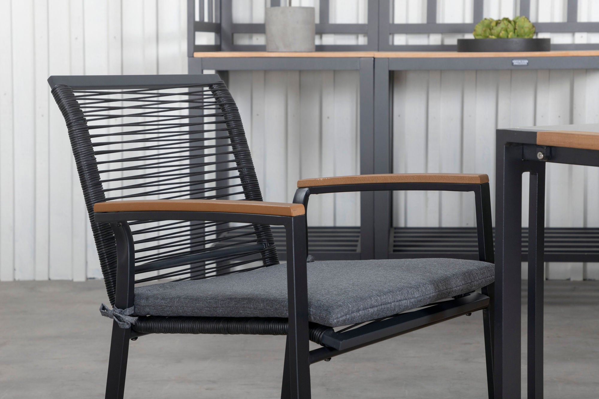Venture Home Texas spisebord 200*100 - Black Alu / Teak / Grey Spray stone+Dallas Spisebordsstol_6