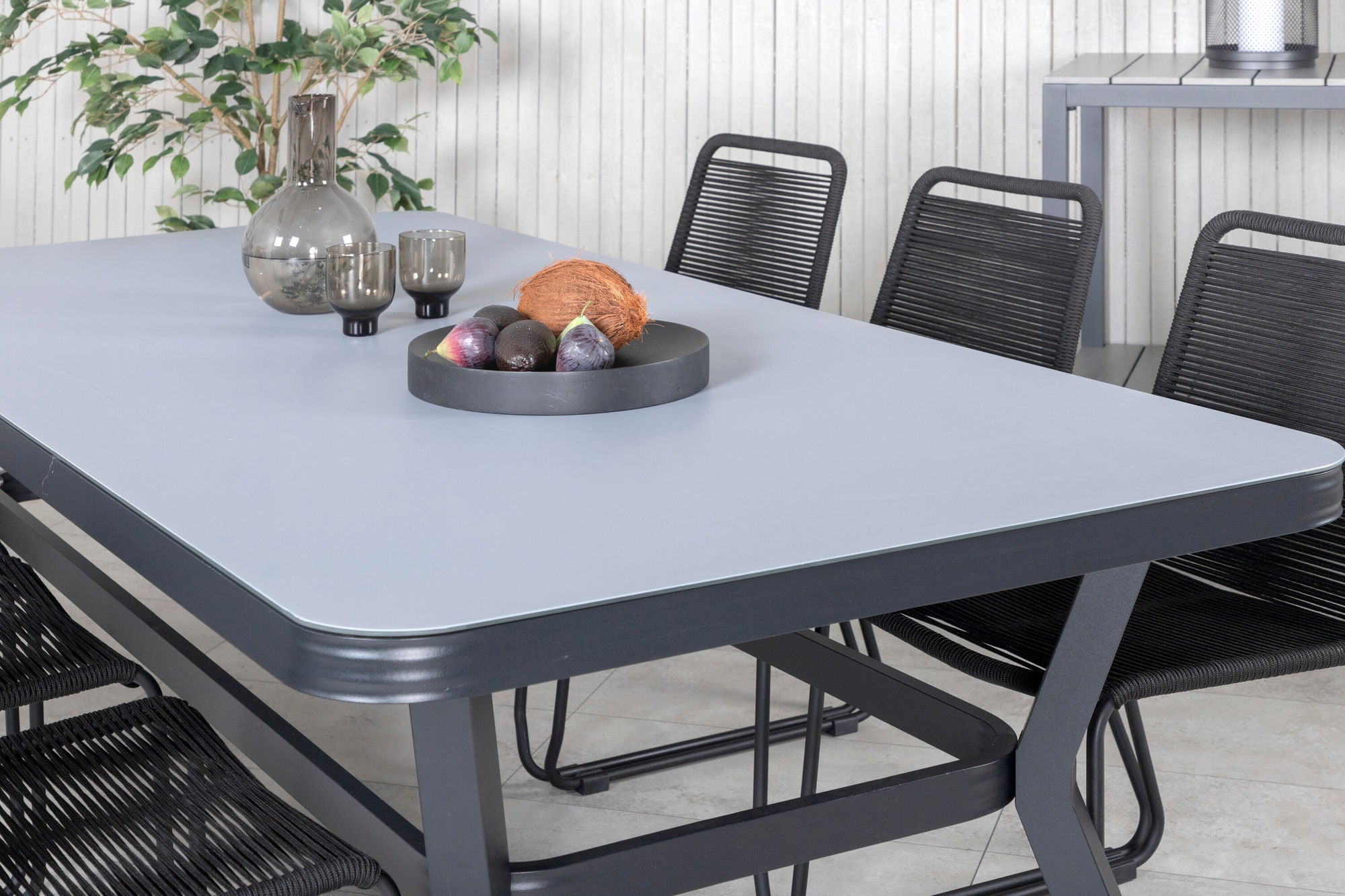 Venture Home Virya spisebord - Black Alu / Grey Glass - big bord+Lindos Stacking stol - Black Alu / Black Rope_6