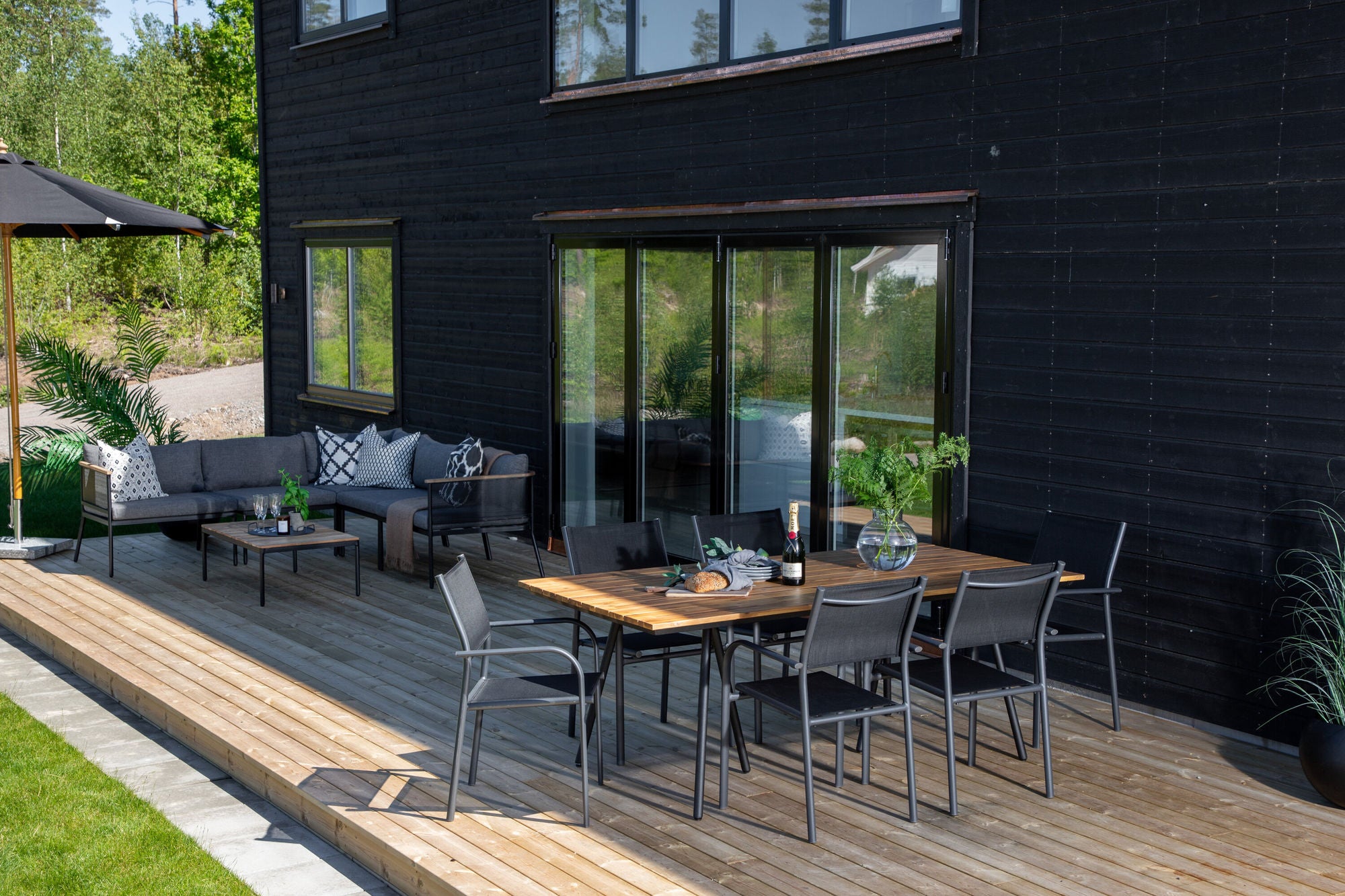 Venture Home Chan spisebord - Black Steel / Acacia (teak look) - 200cm+Santorini Arm stol (Stackable) - Black alu / Black Textilene_6