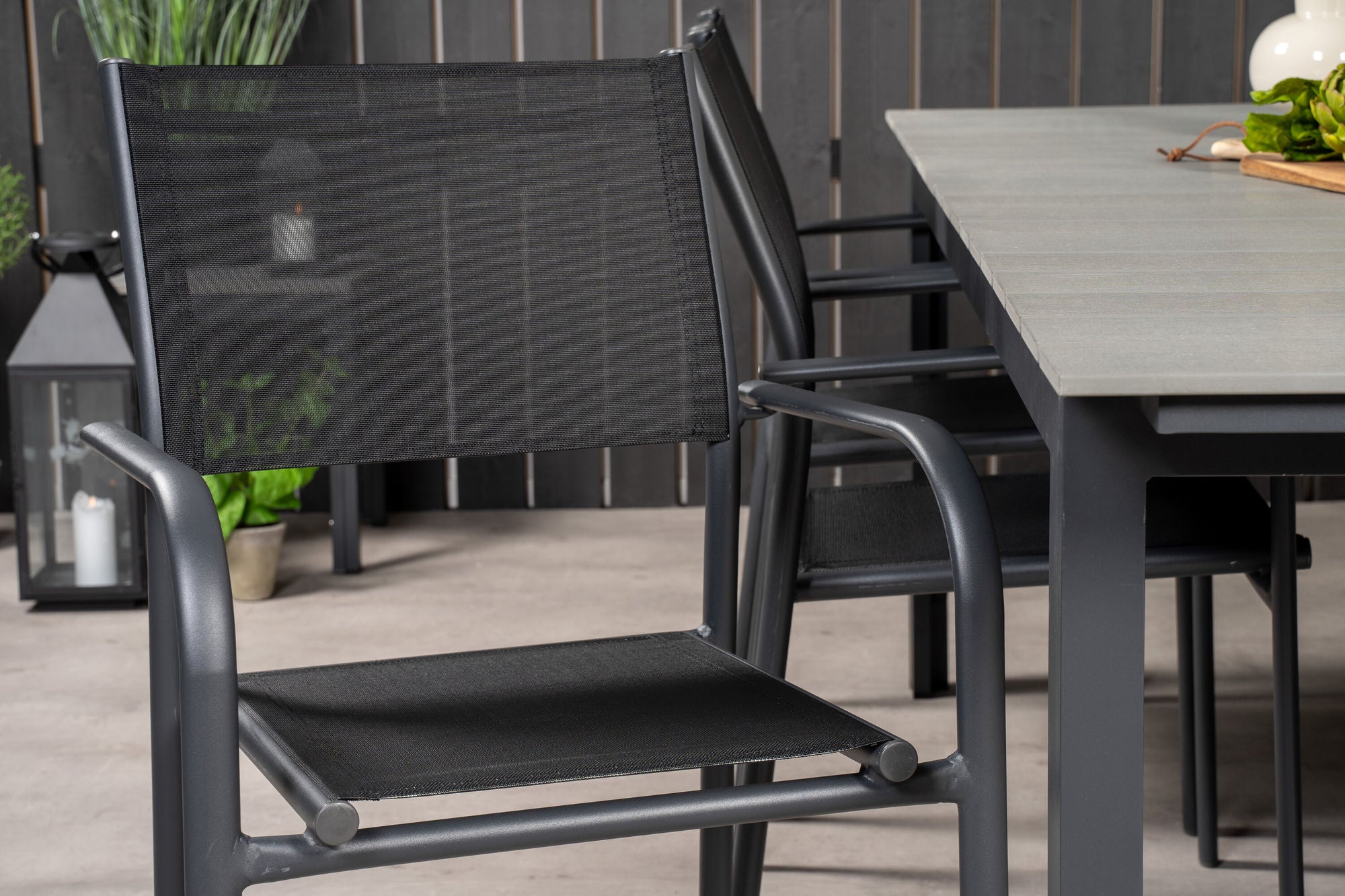 Venture Home Levels spisebord 224/324*100 - Black Aintwood +Santorini Arm stol (Stackable) - Black alu / Black Textilene_6