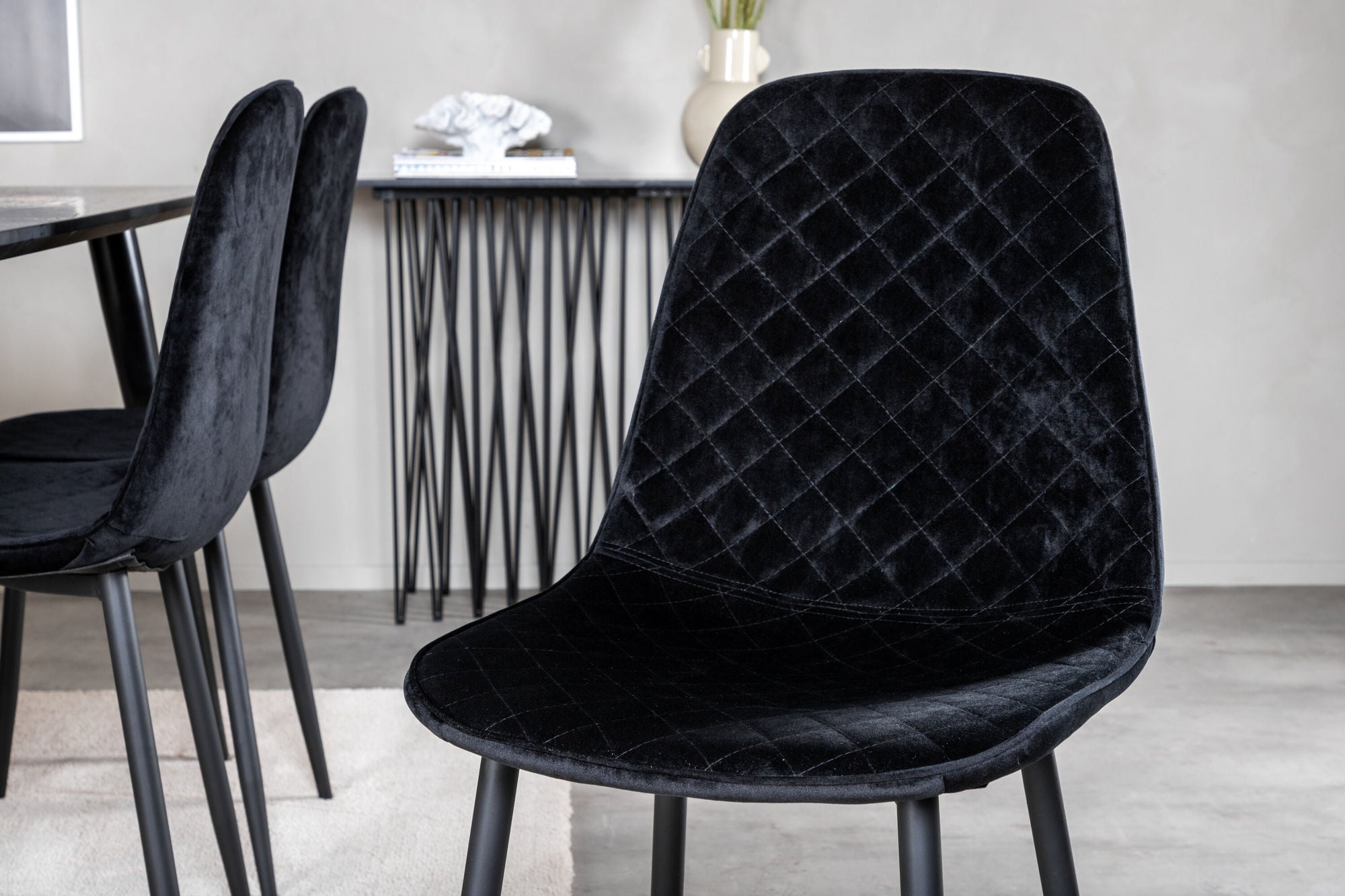 Venture Home Dipp spisebord - 180*90cm - Black Veneer / all black legs +Polar Diamond Spisebordsstol - Black Legs - Black Velvet_6