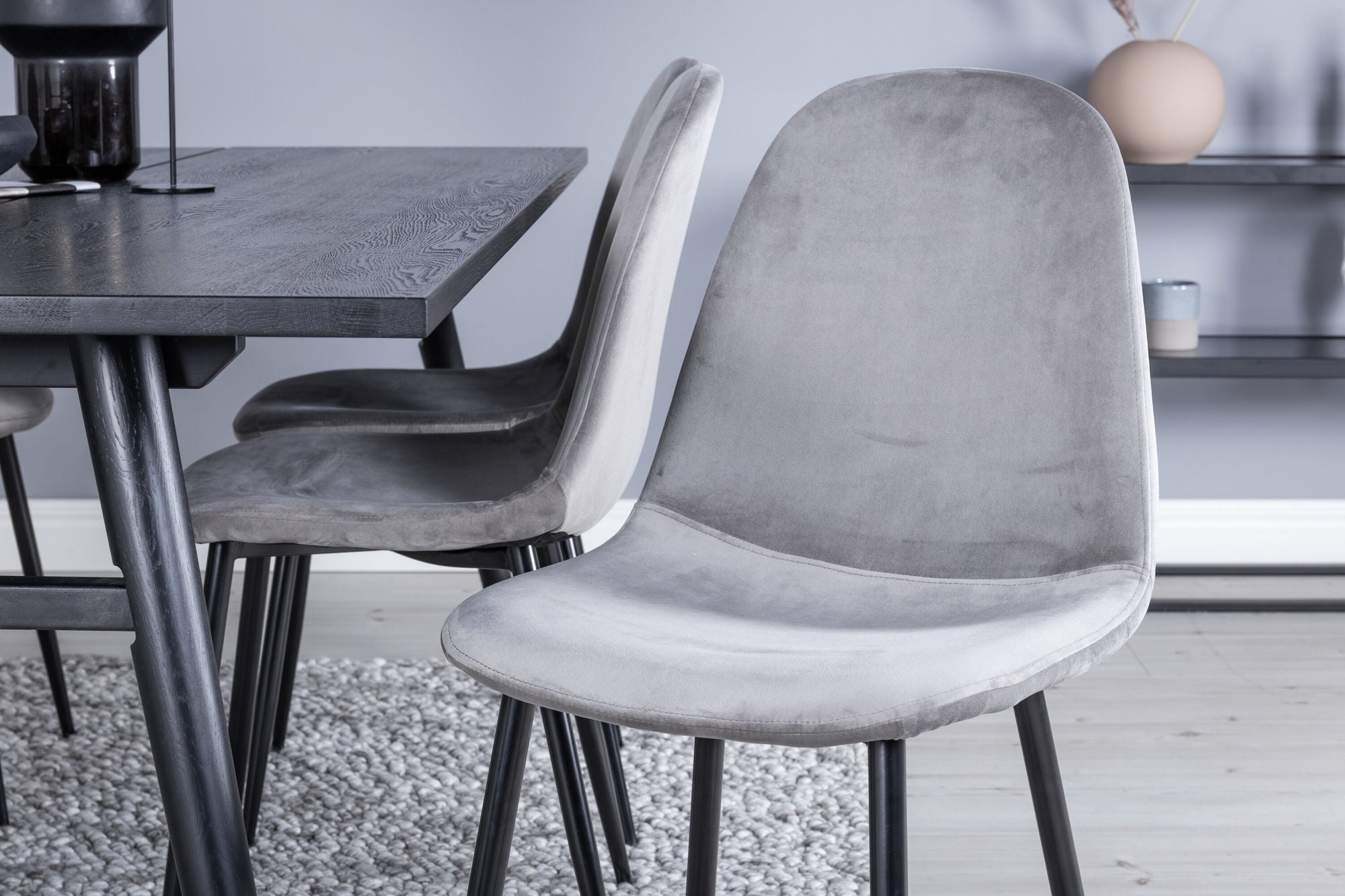 Venture Home Sleek Extentionbord Black Brushed - 195*95+Polar Spisebordsstol - Black legs / Light Grey Velvet (ersätter 19902-885)_6