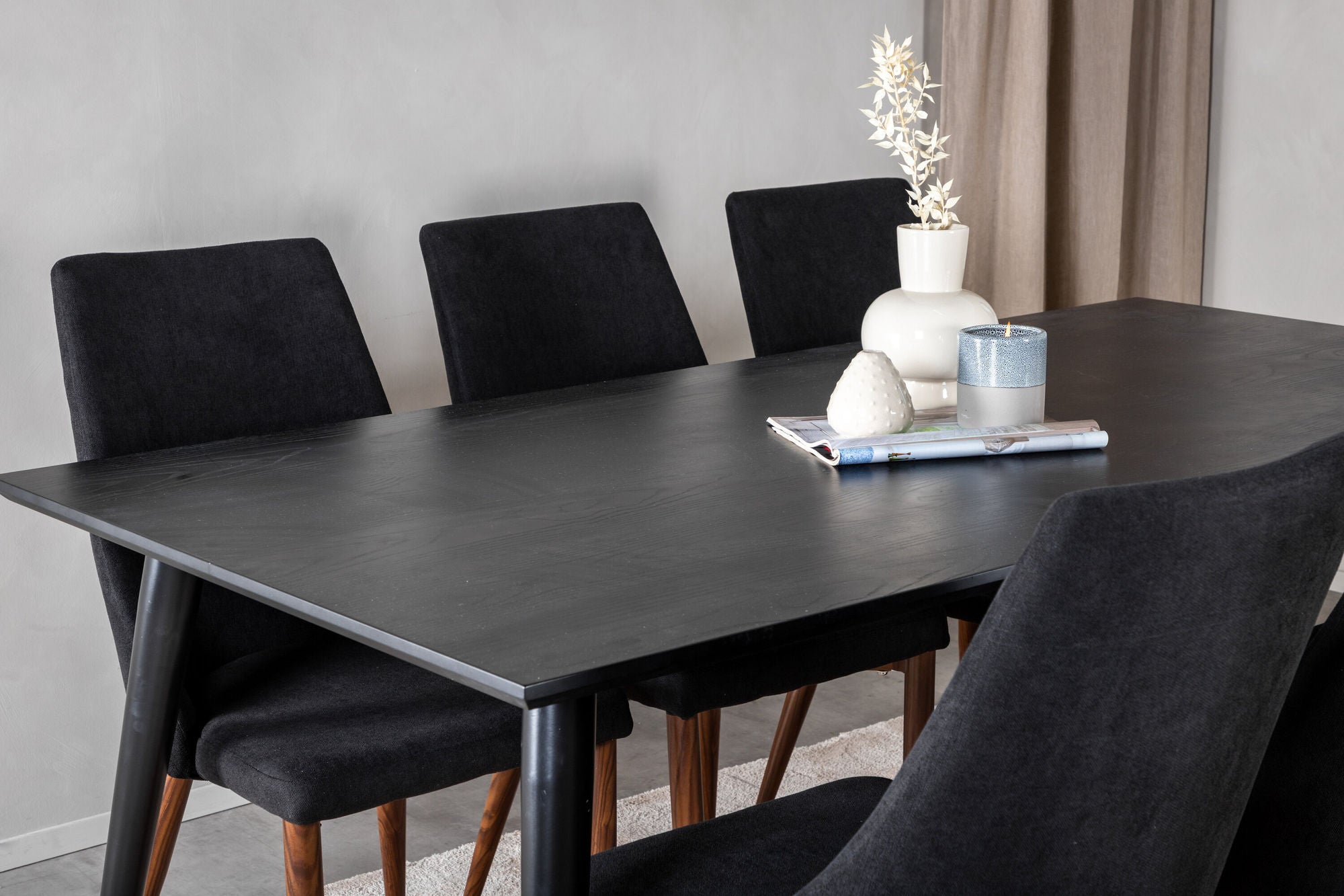 Venture Home Dipp spisebord - 180*90cm - Black Veneer / all black legs +Leone Spisebordsstol - Walnut legs - Black Fabric_6