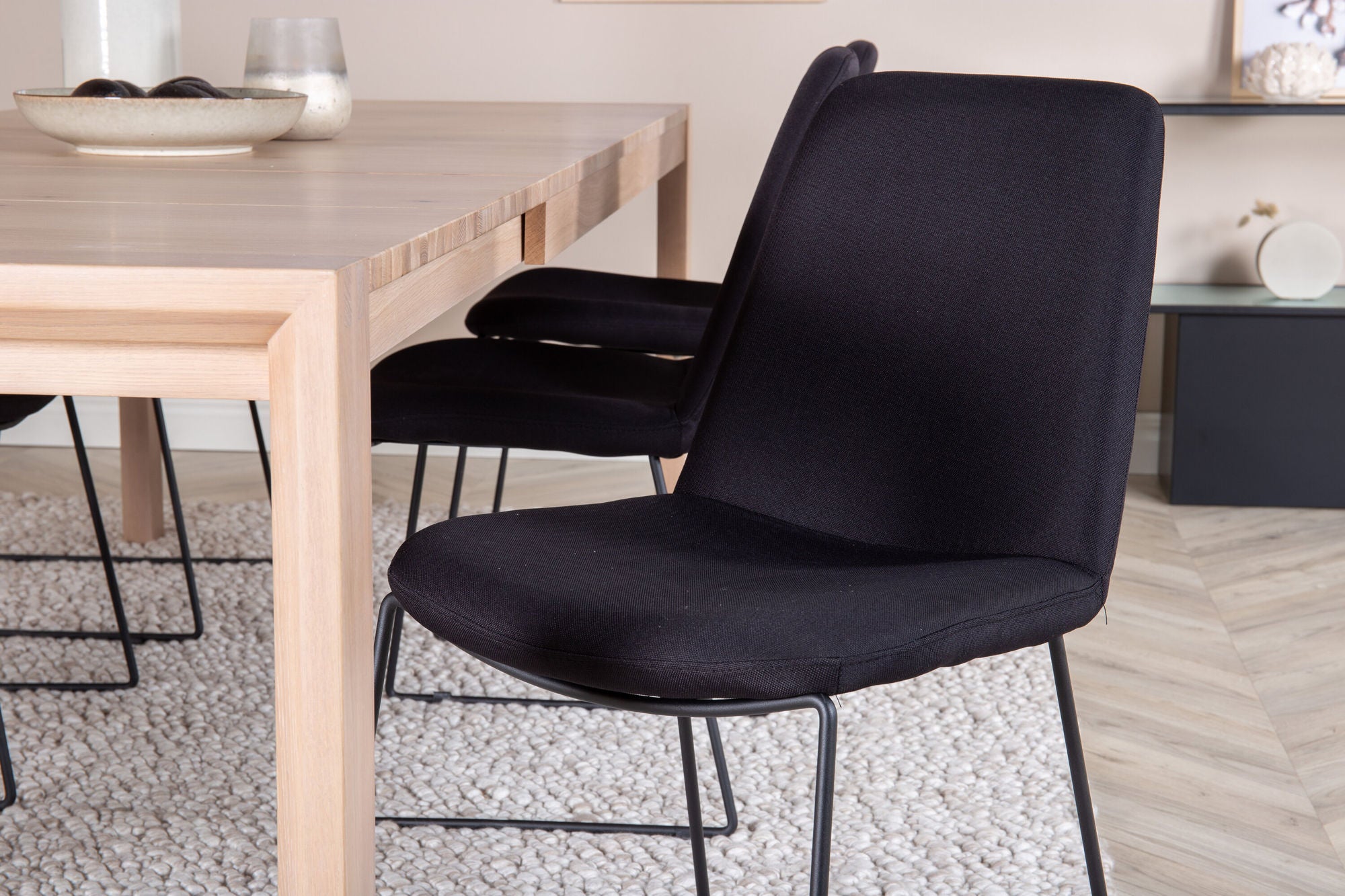 Venture Home Slider Extention bord - White Wash - 170+40+40cm +Muce Spisebordsstol - Black Legs - Black Fabric_6