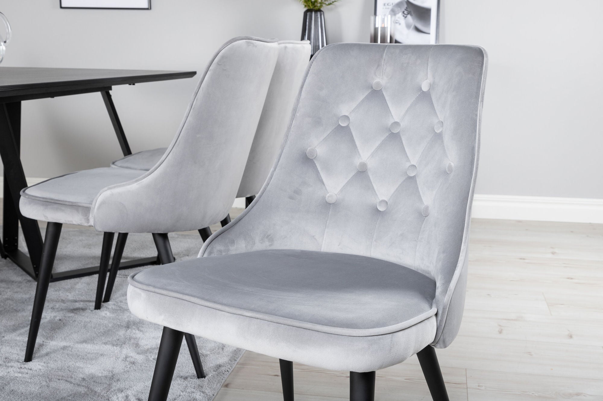 Venture Home Marina spisebord - Black top / Black Legs +Velvet Deluxe Spisebordsstol - Light Grey / Black_6