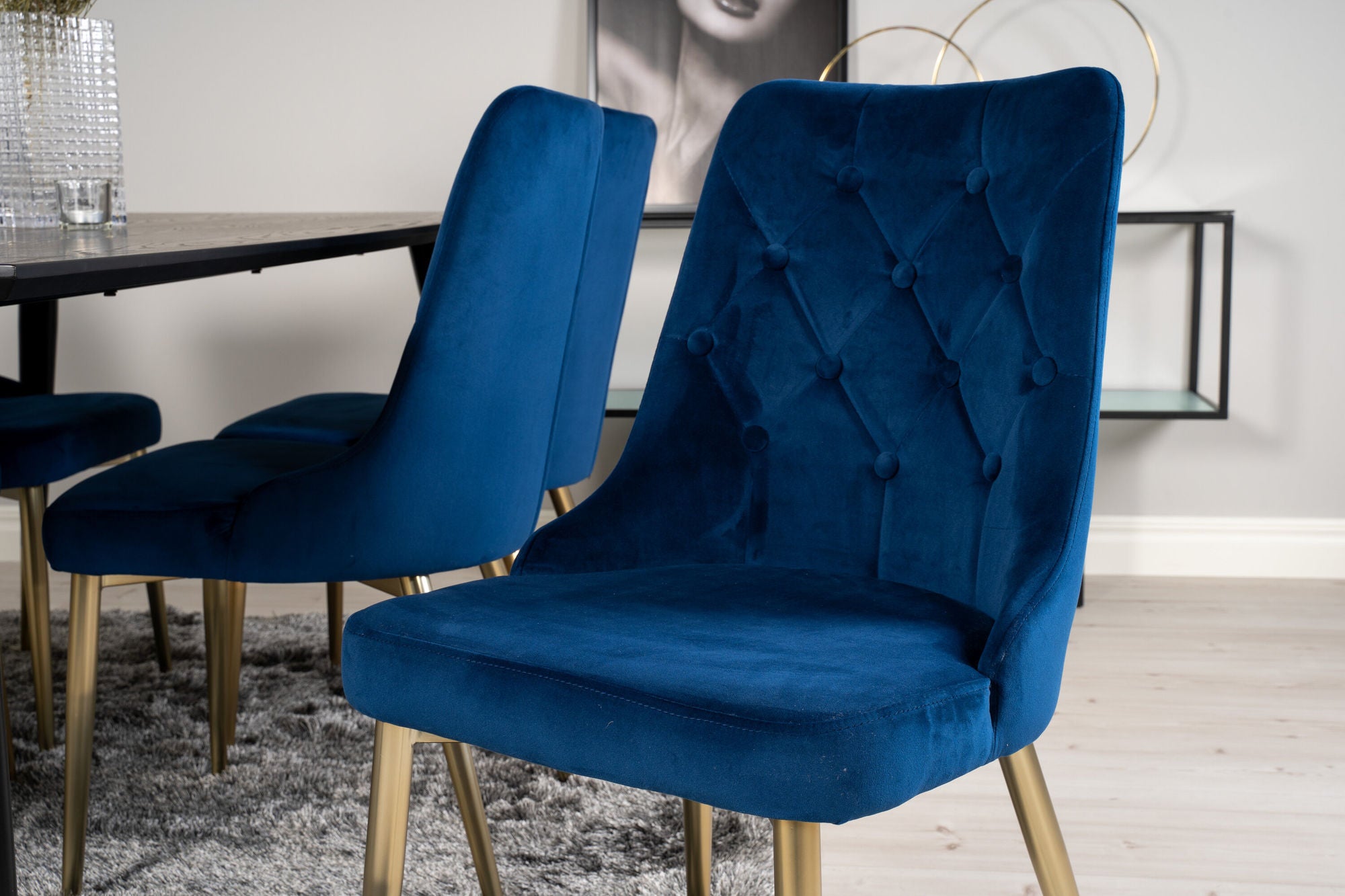 Venture Home Dipp spisebord - 180*90cm - Black Veneer / black legs w brass dipp - Velvet Deluxe stol - Blue/Matt Brass Leg 6
