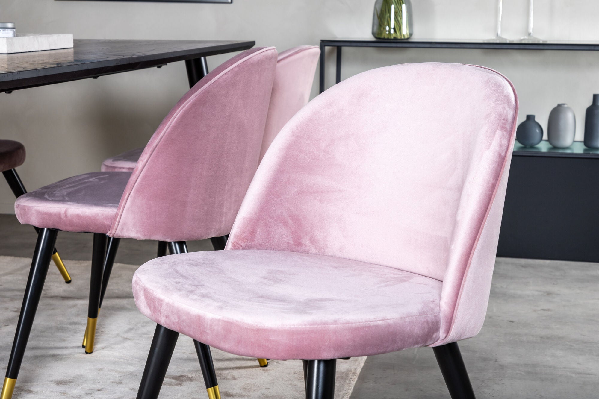 Venture Home Dipp spisebord - 180*90cm - Black Veneer / all black legs +Velvet Spisebordsstol Brass - Pink / Black_6