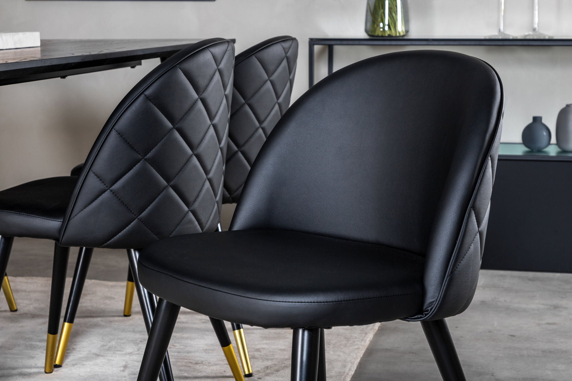 Venture Home Dipp spisebord - 180*90cm - Black Veneer / all black legs +Velvet Spisebordsstol w. Stiches - PU - Black / Black_6