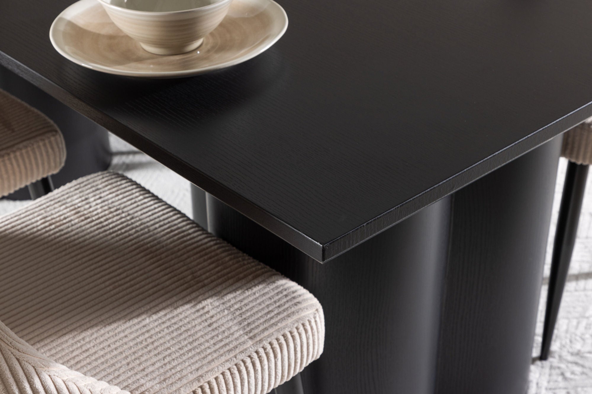 Venture Home Olivia spisebord with Leone Spisebordsstol