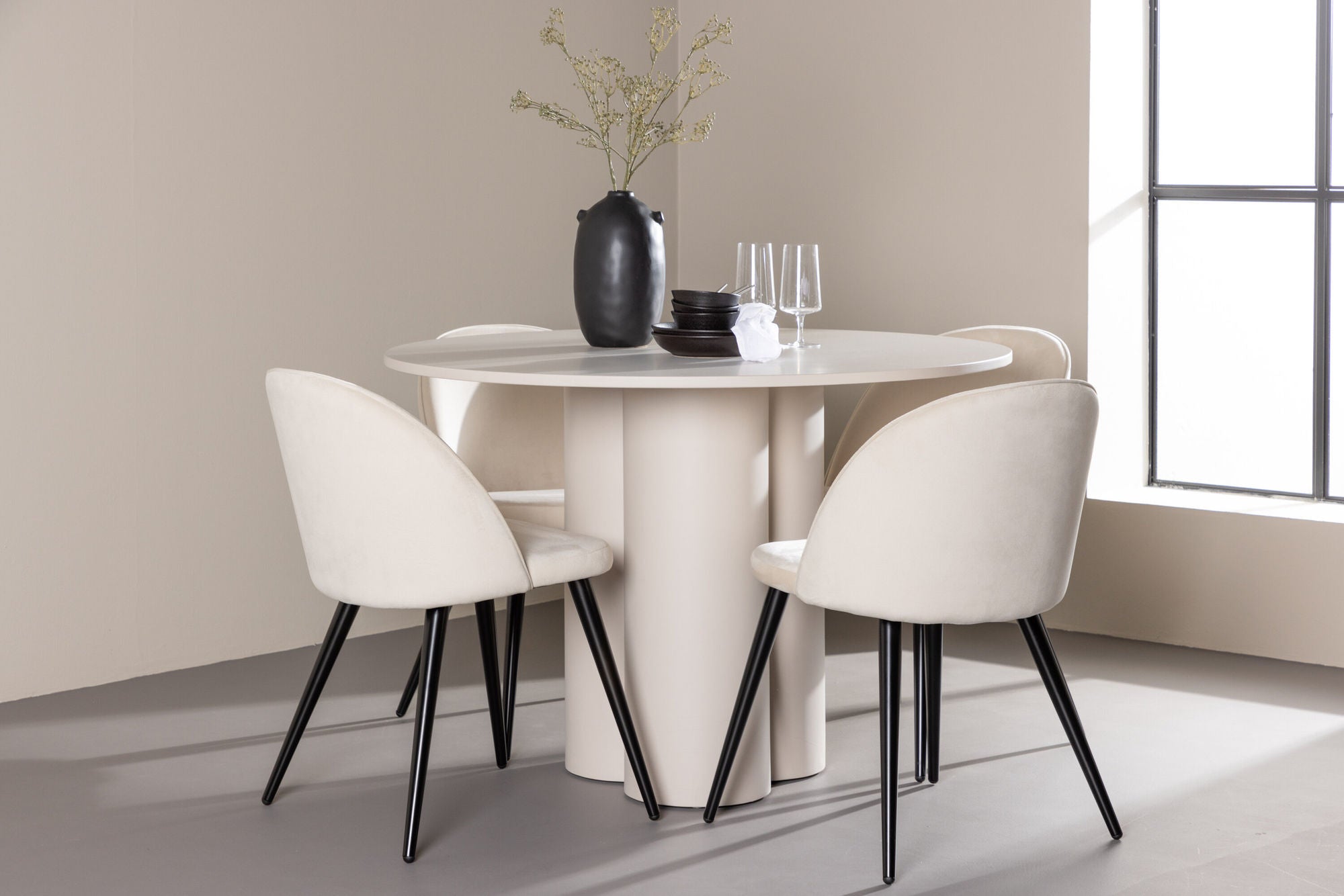 Venture Home Olivia spisebord with Velvet Spisebordsstol
