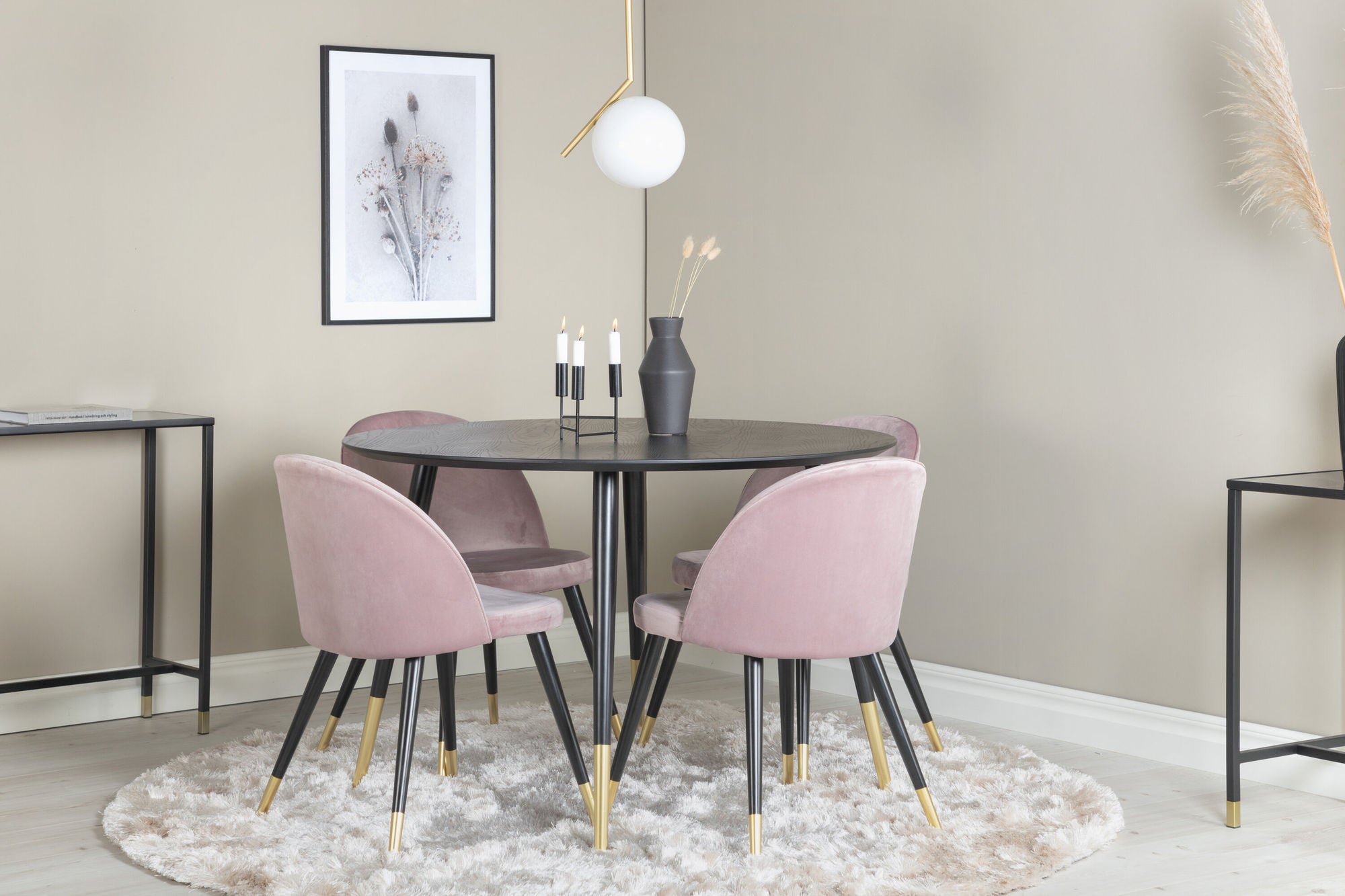 Venture Home Dipp spisebord - 115cm - Black Veneer / black legs w brass dipp - Velvet Spisebordsstol Brass - Pink / Black 4