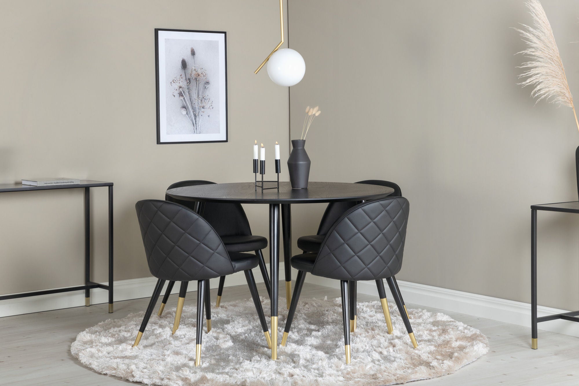 Venture Home Dipp spisebord - 115cm - Black Veneer / black legs w brass dipp Velvet dining