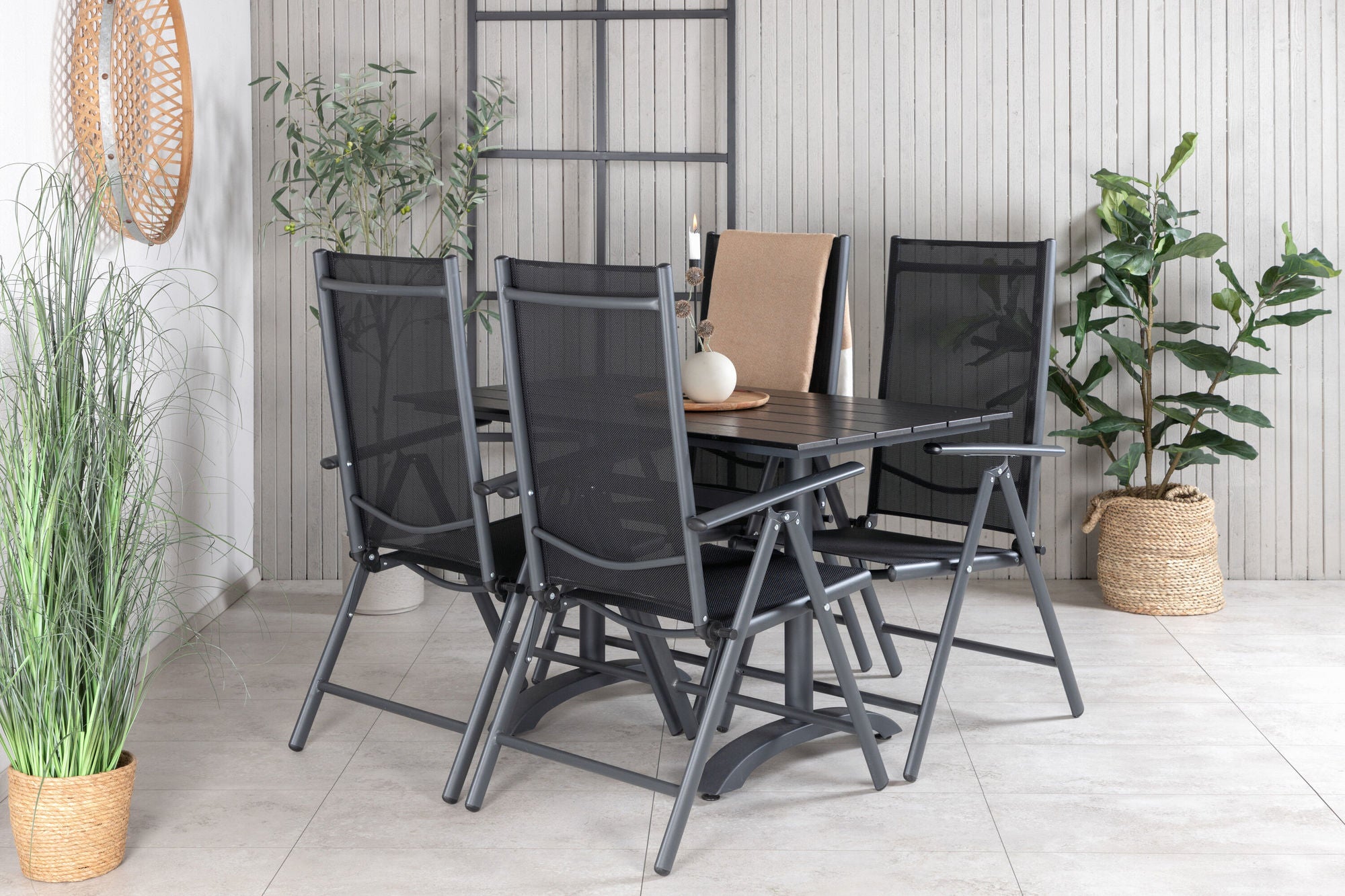 Venture Home Denver Café bord 120*70 - Black Alu / Black Aintwood+Break 5:pos stol - Black alu / Black Textilene_4