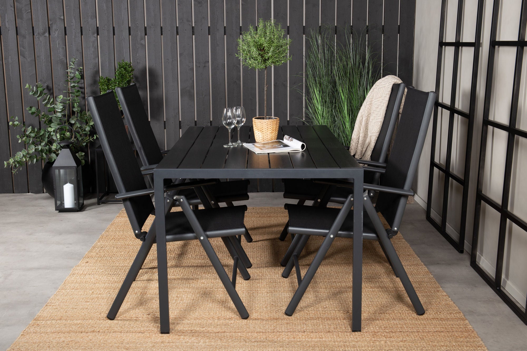 Venture Home Break Matbord - Svart alu / svart aintwood - 150*90+Break 5:pos stol - Svart_4