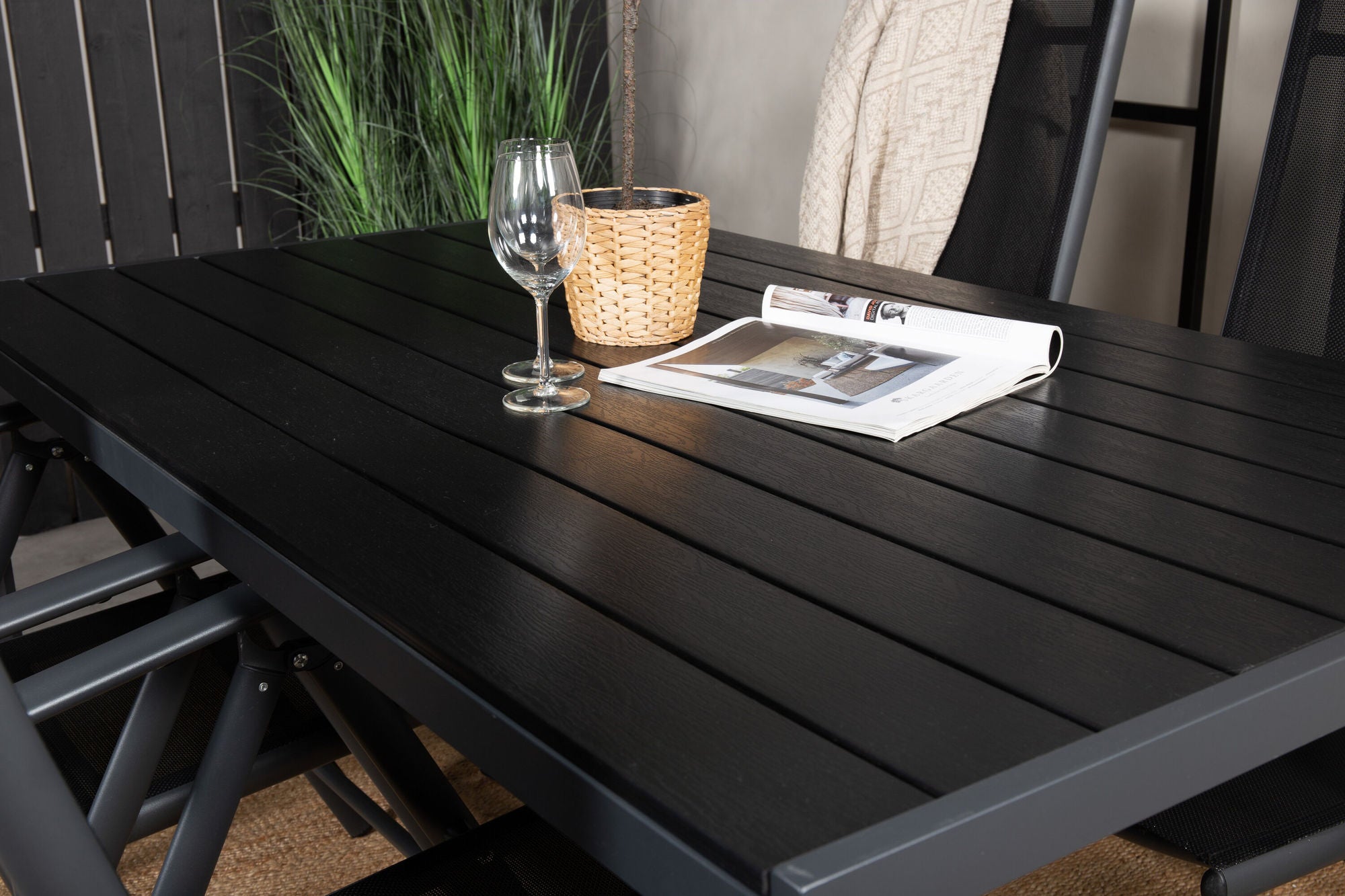 Venture Home Break Matbord - Svart alu / svart aintwood - 150*90+Break 5:pos stol - Svart_4