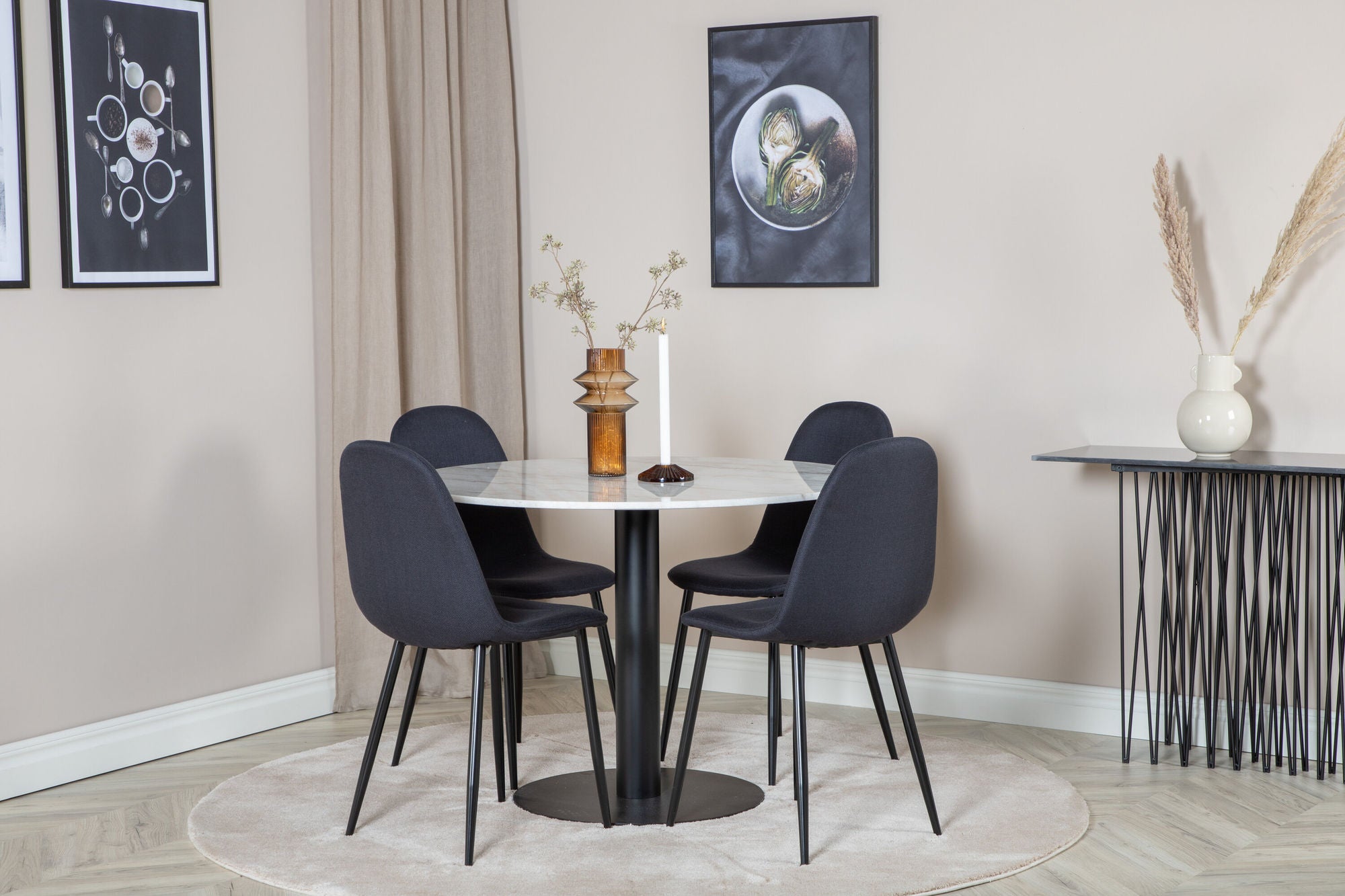 Venture Home Estelle spisebord round 106cm White marble / Black Legs - Polar Spisebordsstol - Black Legs - Black Fabric 4