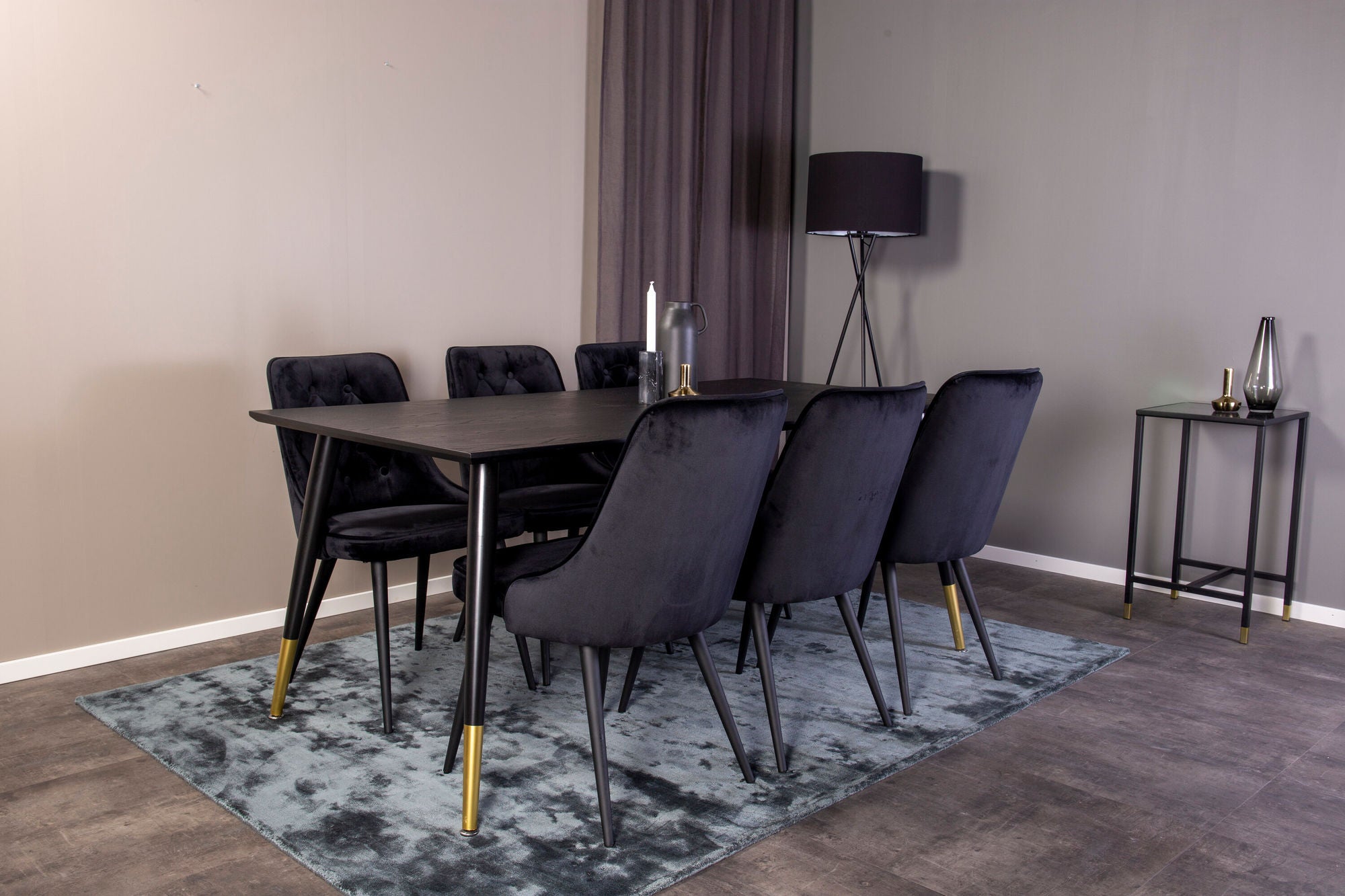 Venture Home Dipp spisebord - 180*90cm - Black Veneer / black legs w brass dipp +Velvet De