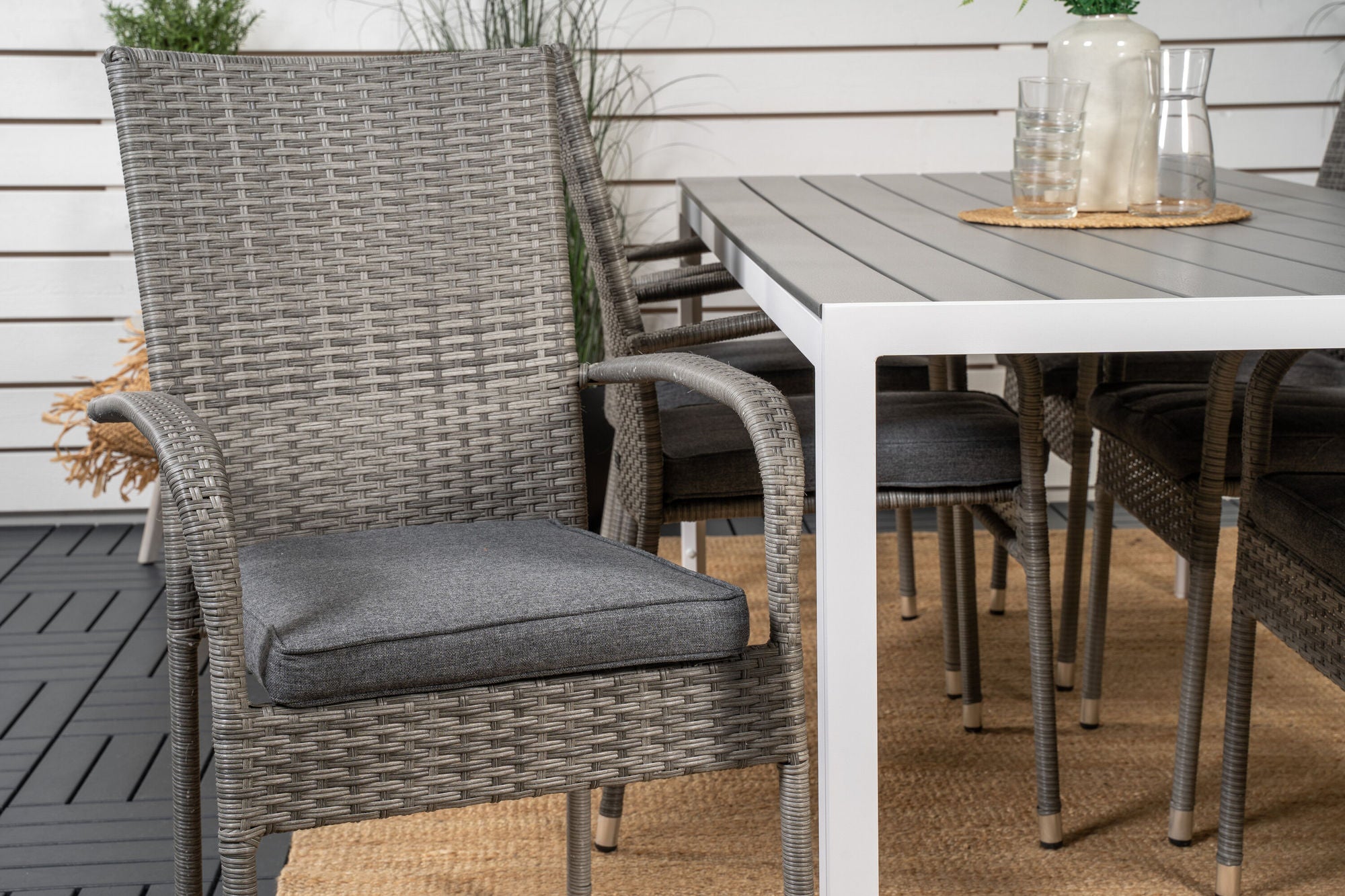 Venture Home Break spisebord - 205*90 - White Alu / Grey Aintwood+Anna Arm stol (stackabl