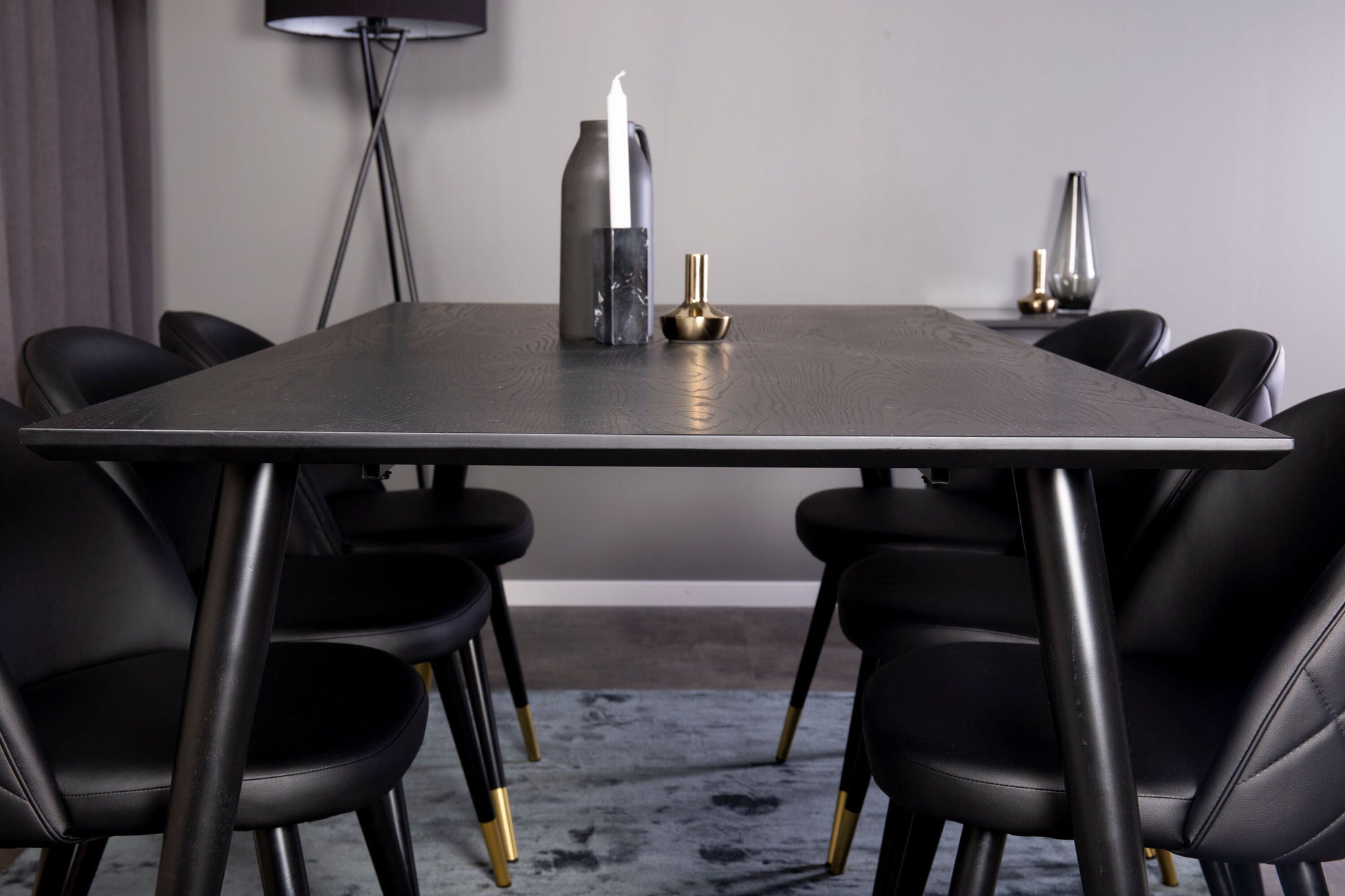 Venture Home Dipp spisebord - 180*90cm - Black Veneer / black legs w brass dipp +Velvet di