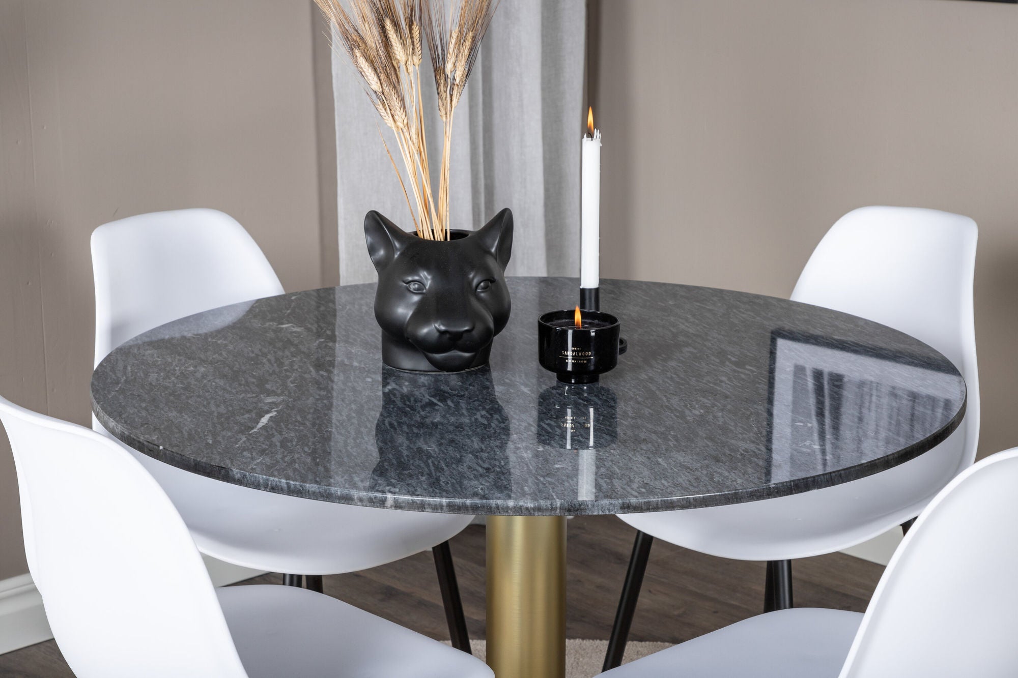 Venture Home Estelle rund spisebord ø106 H75 - Black / Brass+Polar Plastic Spisebordsstol - Black Legs / White Plastic_4