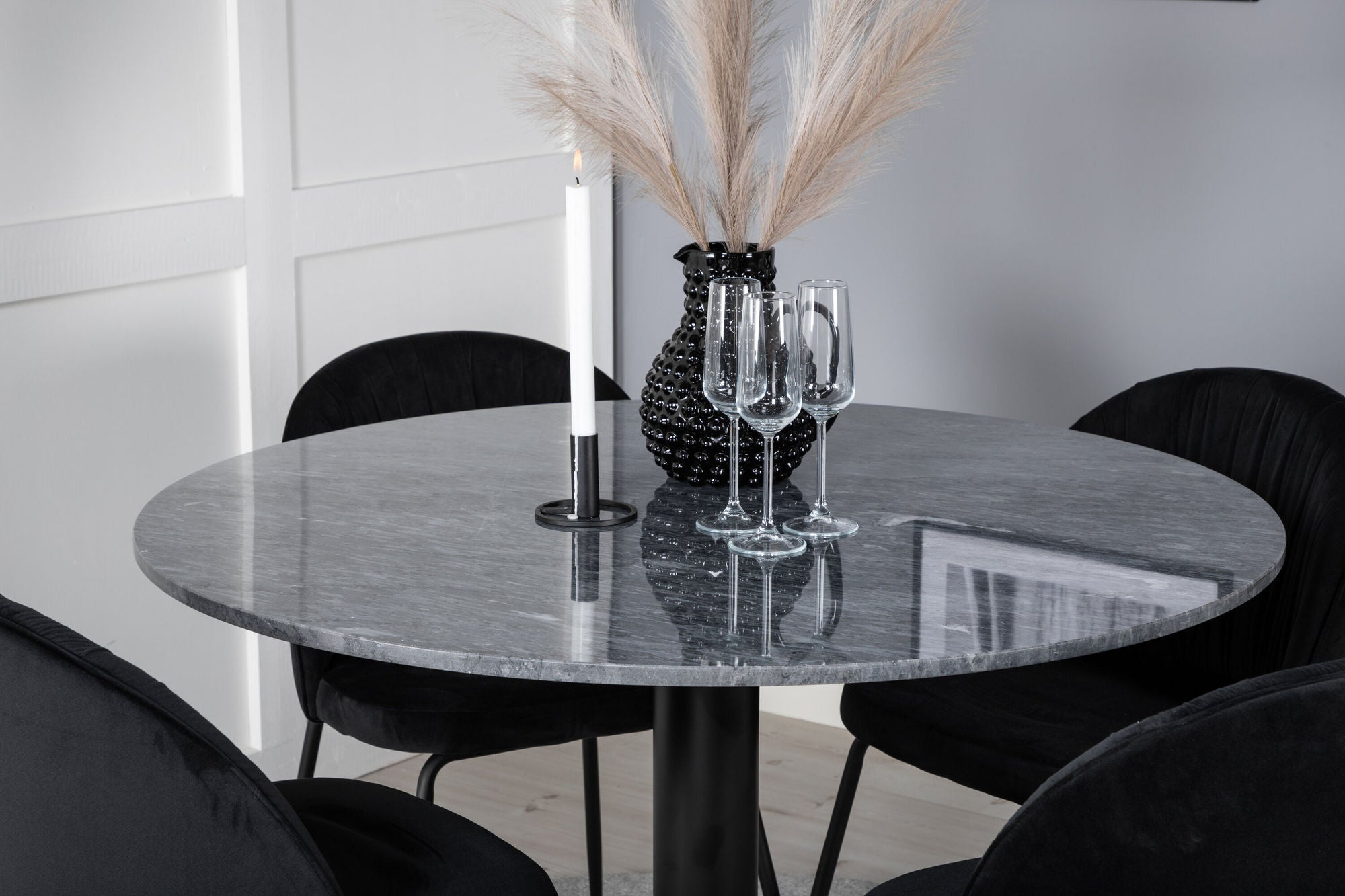 Venture Home Estelle rund spisebord ø106 H75 - Black / Black+Wrinkles Spisebordsstol - Black Legs - Black Velvet_4