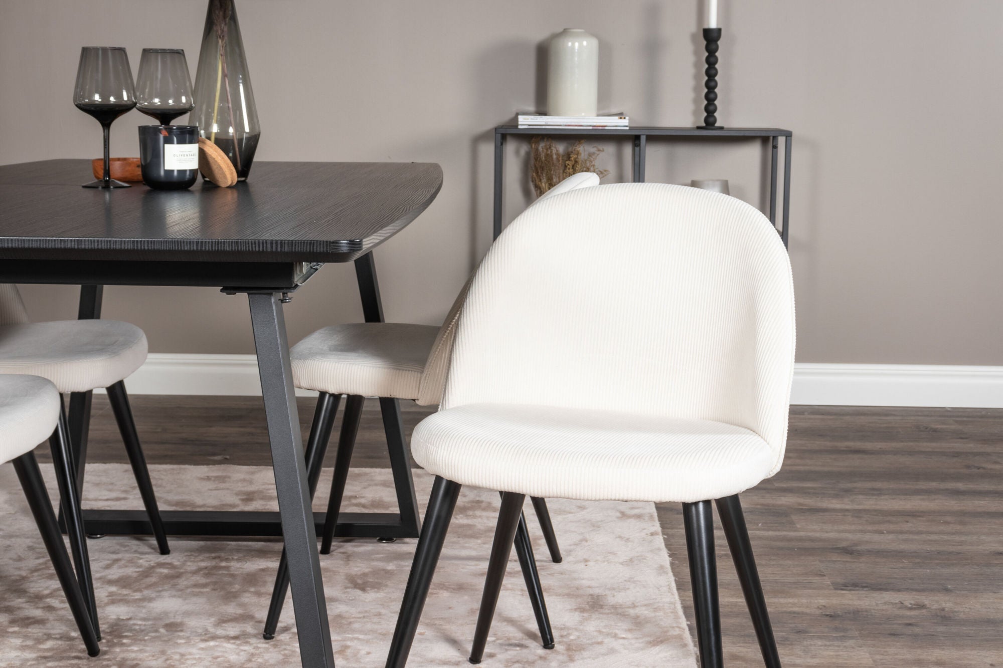 Venture Home Inca Extentionbord - Black top / black Legs+Velvet Spisebordsstol Corduroy - Beige / Black_4