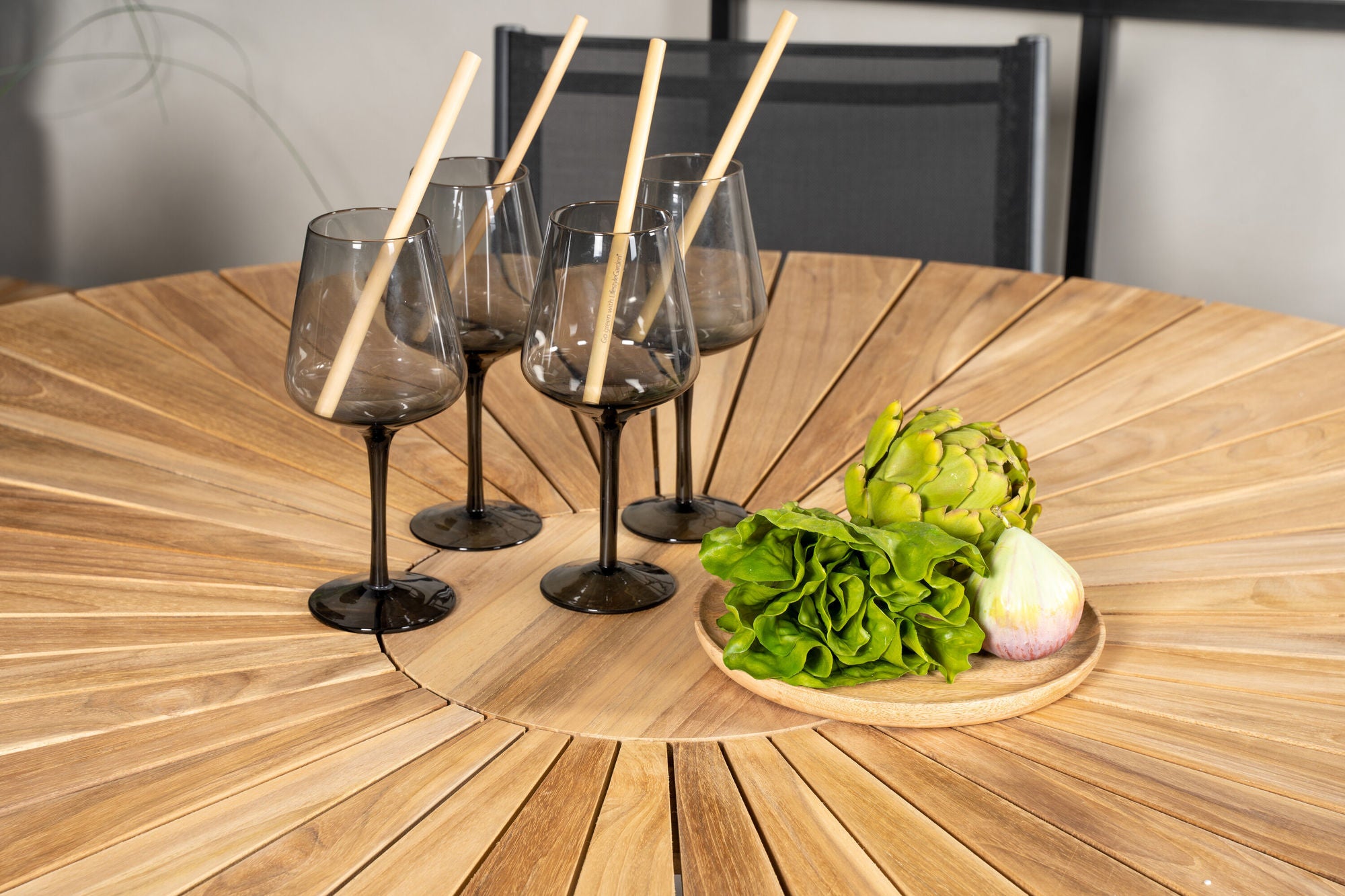 Venture Home Mexico spisebord ø140 - Black / Teak+Santorini Arm stol (Stackable) - Black
