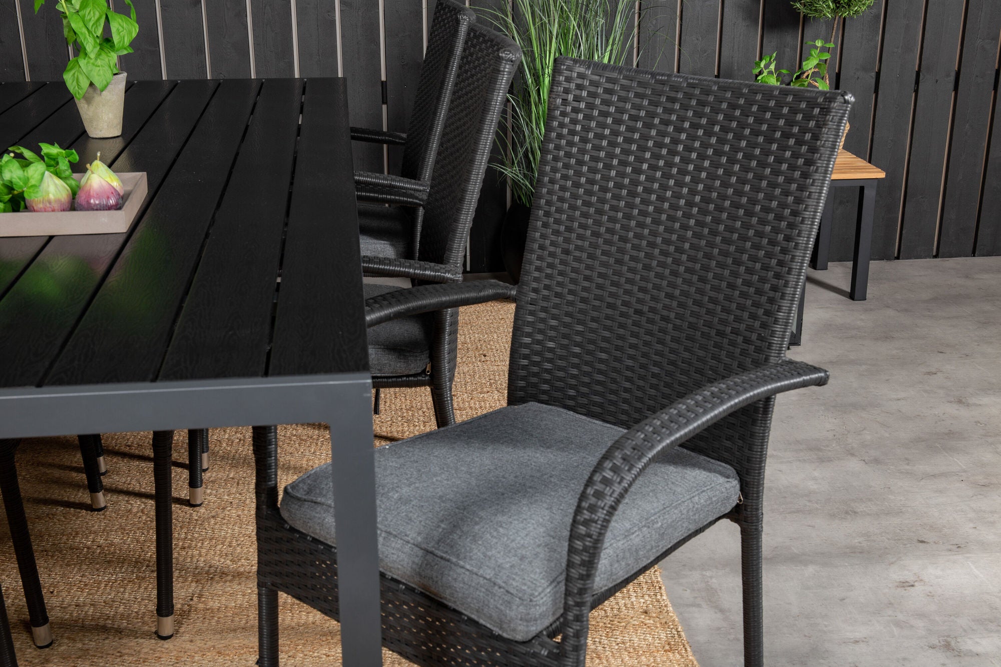 Venture Home Break spisebord - 205*90 - Black Alu / Black Aintwood+Anna Arm stol (stackab