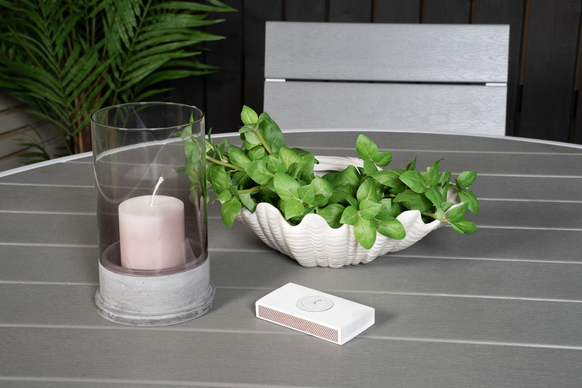 Venture Home Parma bord ø 140 - White/Grey - Levels stol (stackable) - White Alu / Grey Aintwood 6