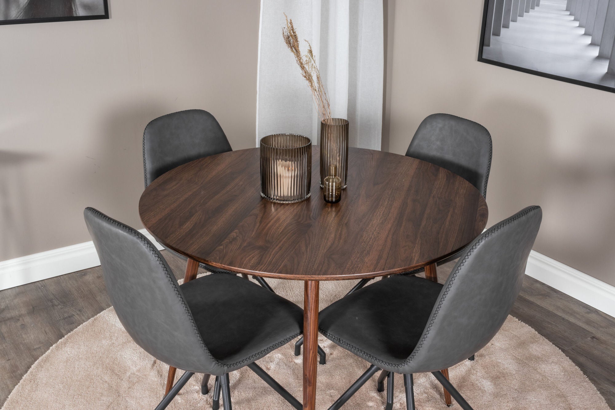 Venture Home Plaza rund bord 100 cm - Walnut top - Walnut legs+Polar Spisebordsstol with Spin function - black Legs - Black PU - Black Stitches_4