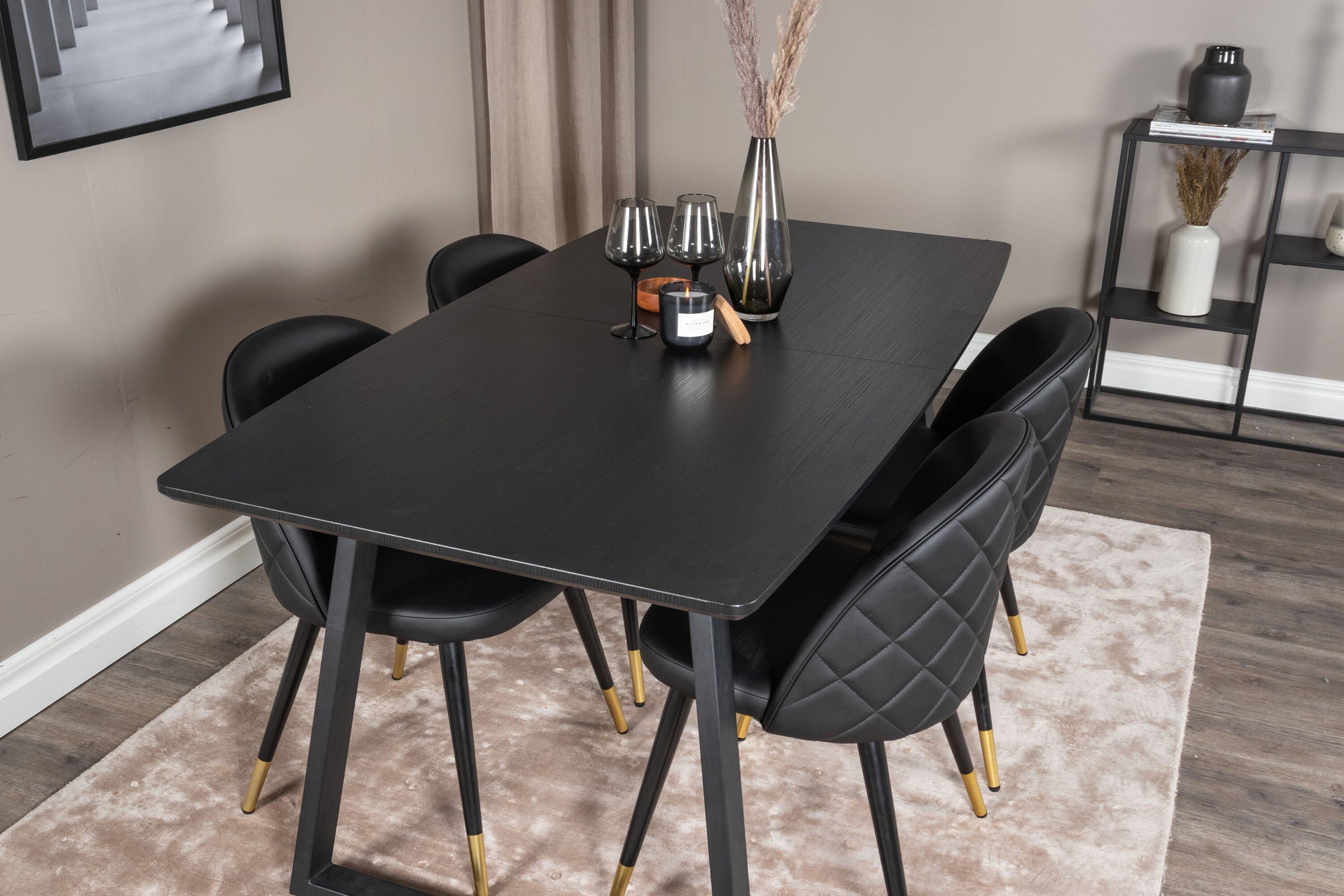 Venture Home Inca Extentionbord - Black top / black Legs+Velvet Spisebordsstol w. Stiches - PU - Black / Black_4