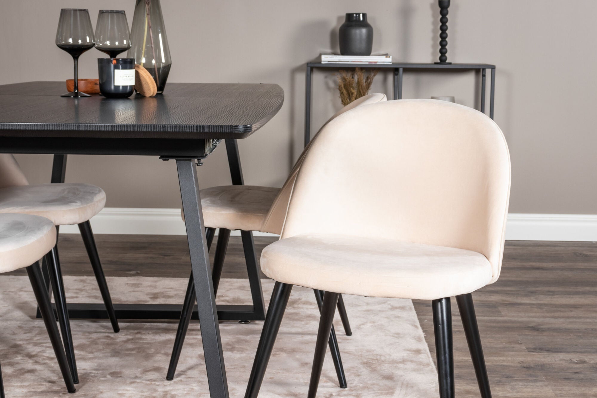 Venture Home Inca Extentionbord - Black top / black Legs+Velvet Spisebordsstol - Beige / Black_4