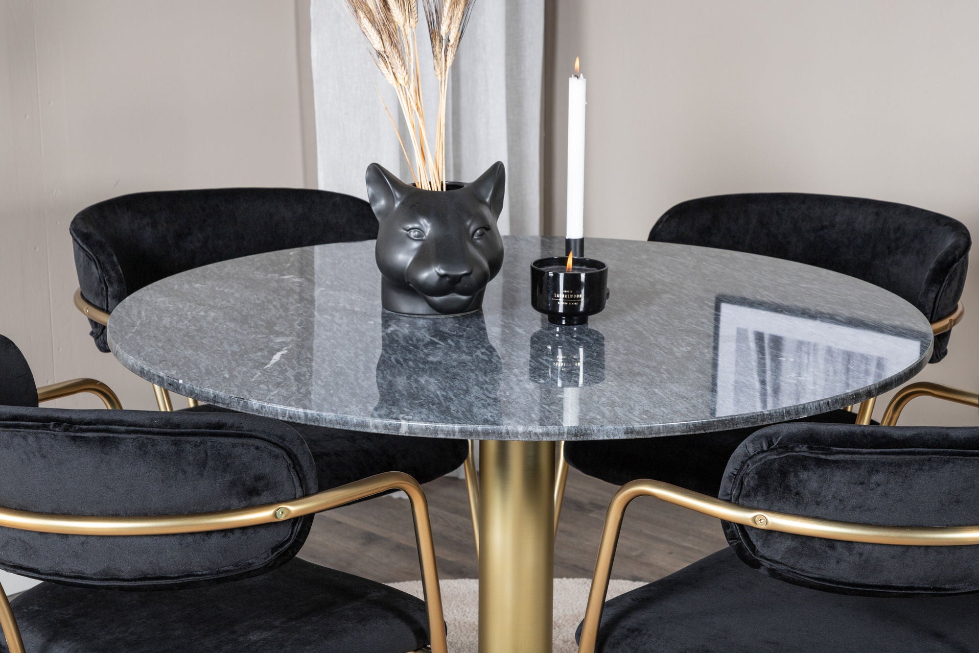 Venture Home Estelle rund spisebord ø106 H75 - Black / Brass+Arrow armchair - Brass Legs - Black Velvet_4