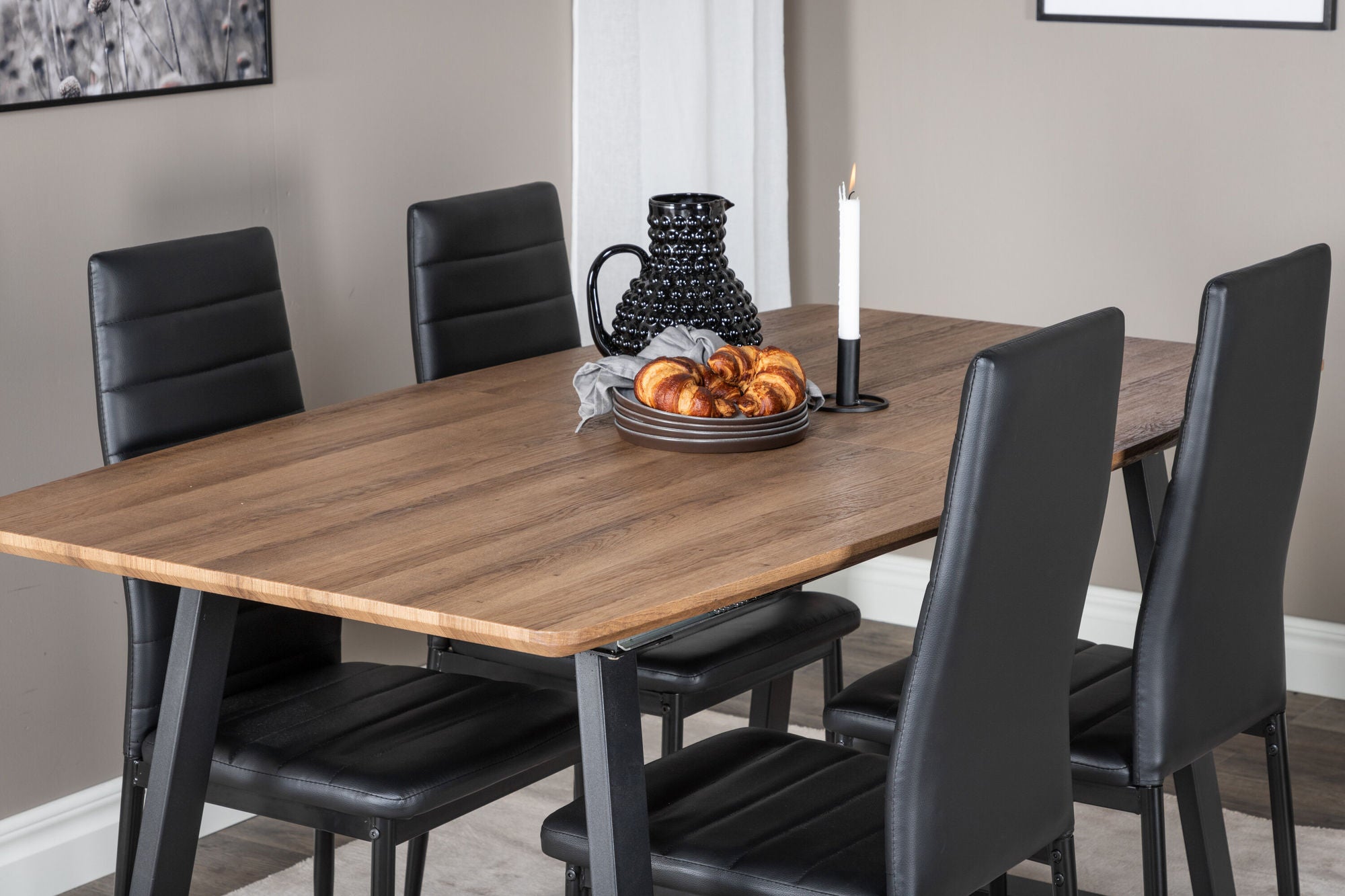 Venture Home Inca spisebord - 160/200*85*H75 - Oak / Black+Slim High Back Spisebordsstol - Black Legs - Black PU_4