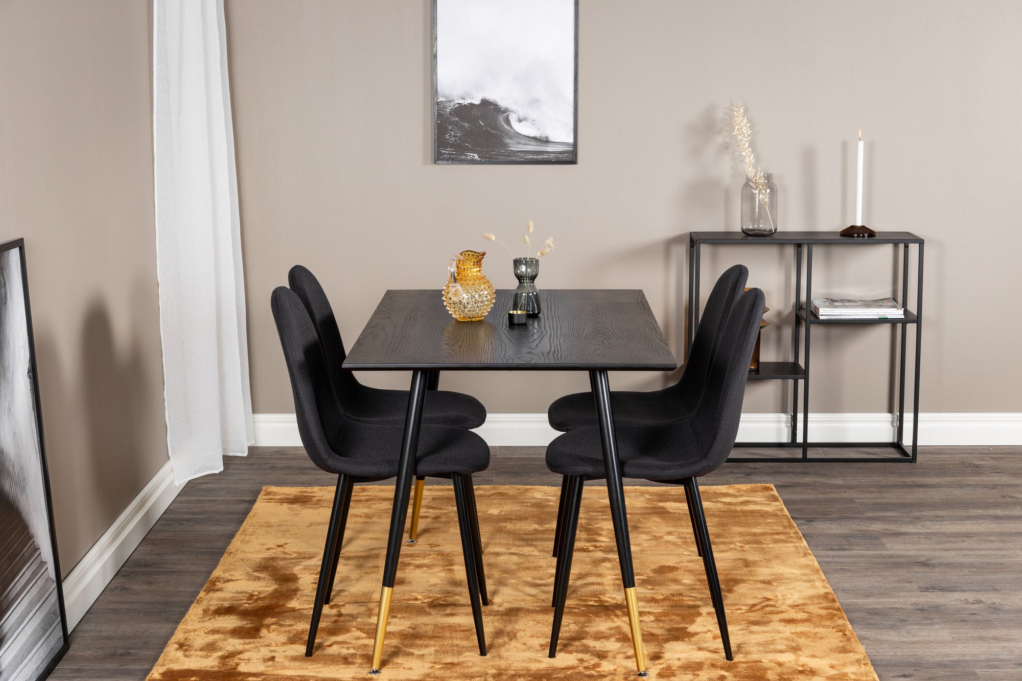 Venture Home Dipp spisebord - 120 cm - Black Veneer - Black Legs w. Brass dipp+Polar Spisebordsstol - Black Legs - Black Fabric_4