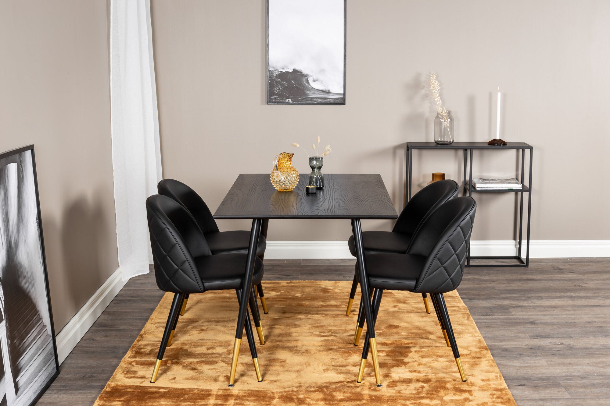 Venture Home Dipp spisebord - 120 cm - Black Veneer - Black Legs w. Brass dipp+Velvet Spisebordsstol w. Stiches - PU - Black / Black_4