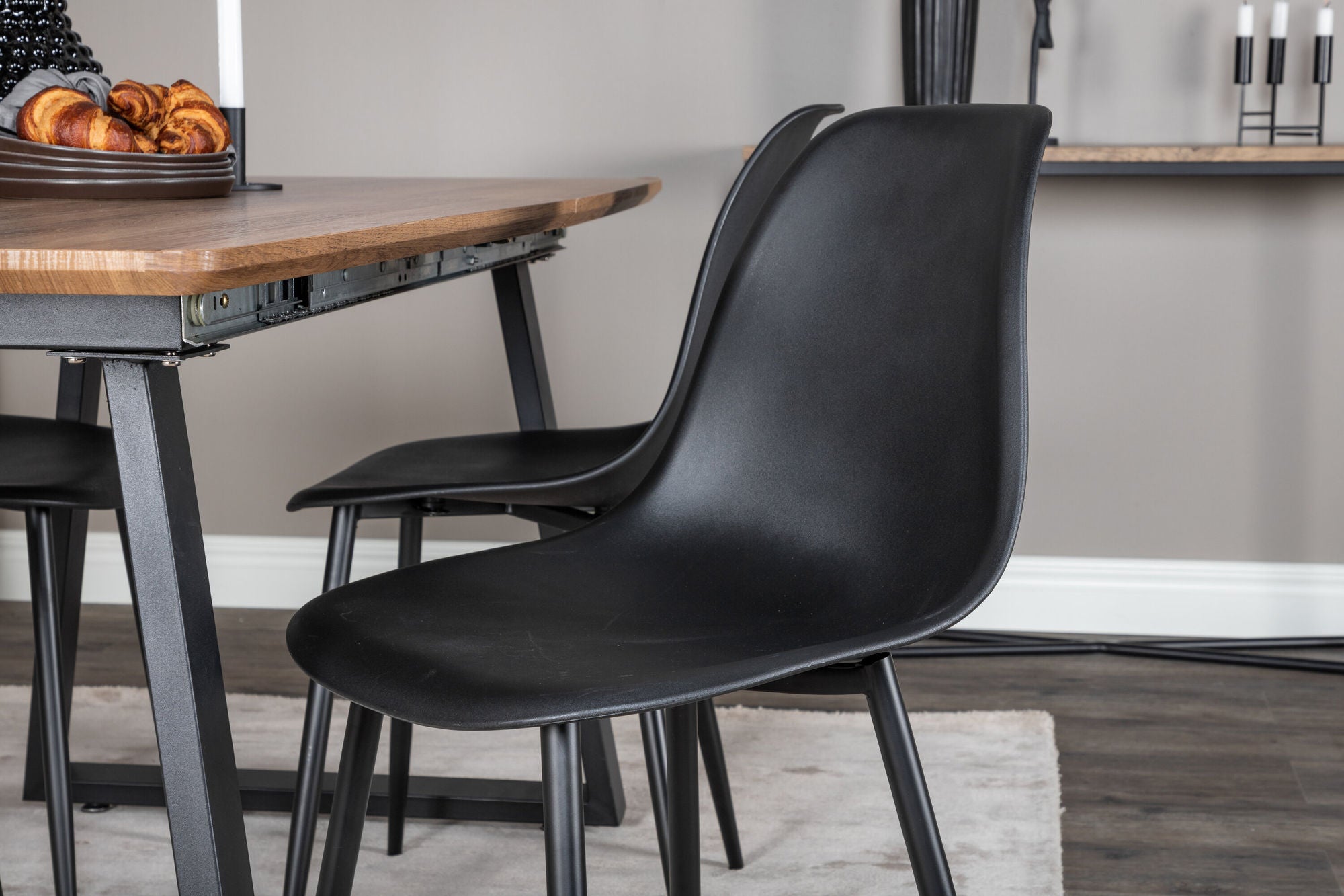 Venture Home Inca spisebord - 160/200*85*H75 - Oak / Black+Polar Plastic Spisebordsstol - Black Legs / Black Plastic_4