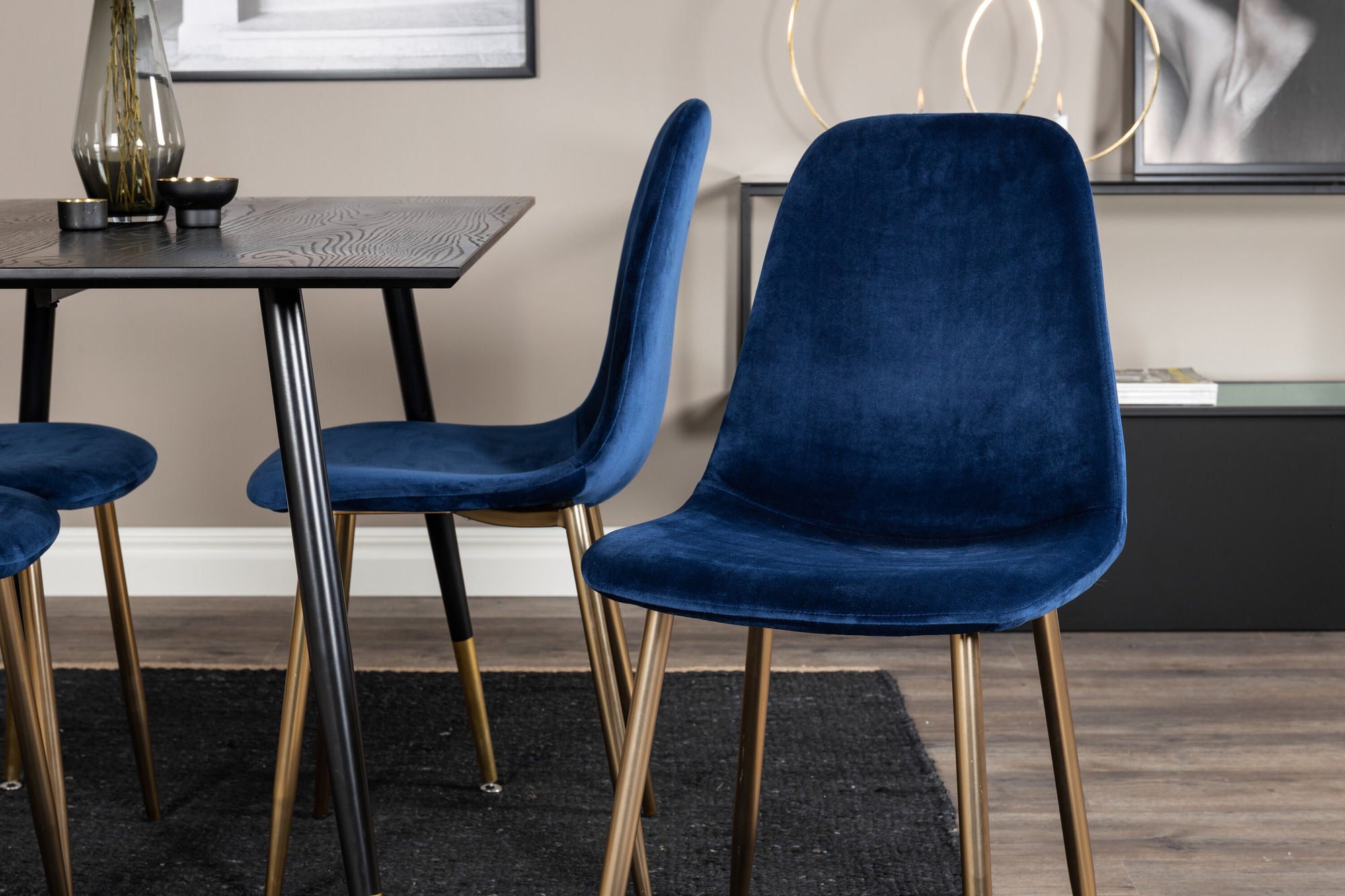 Venture Home Dipp spisebord - 120 cm - Black Veneer - Black Legs w. Brass dipp+Polar Spisebordsstol - Blue / Brass_4