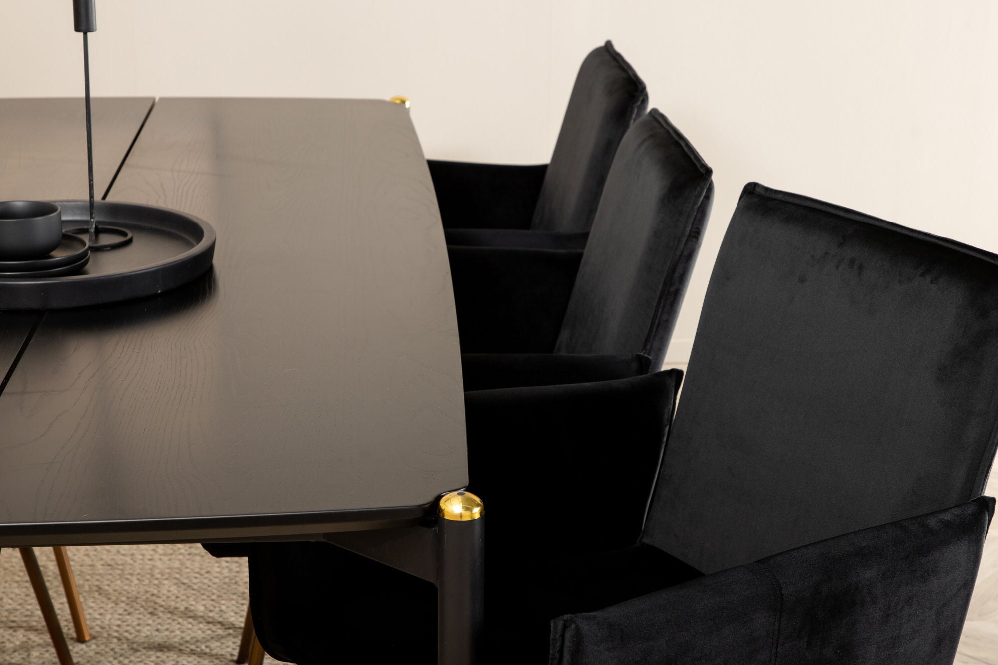 Venture Home Pelle spisebord , Black black Black+Petra stol , Distressed Copper Black Velvet_6