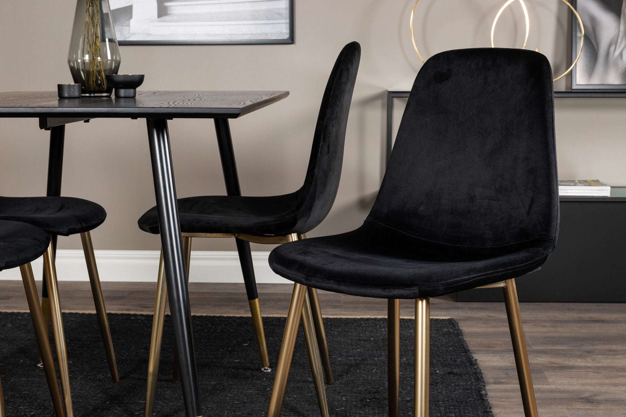 Venture Home Dipp spisebord - 120 cm - Black Veneer - Black Legs w. Brass dipp+Polar Spisebordsstol - Black / Brass_4