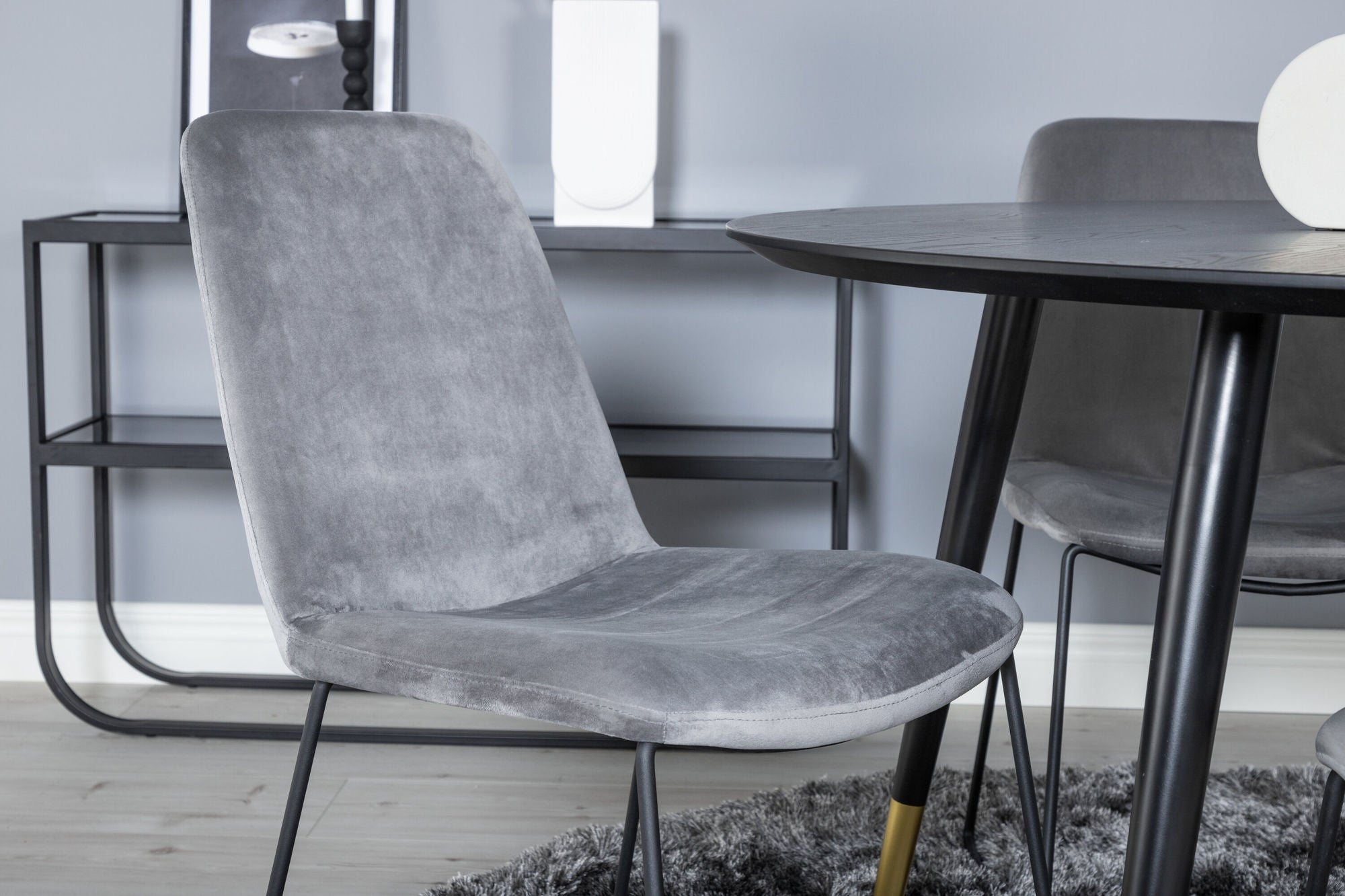 Venture Home Dipp spisebord - 115cm - Black / Black Brass+Muce Spisebordsstol - Black Legs - Grey Velvet_4