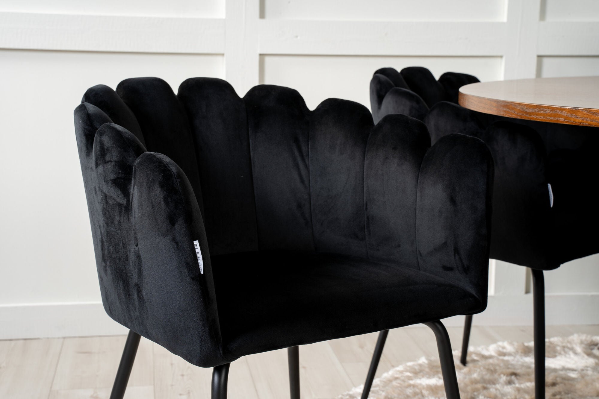 Venture Home Copenhagen - spisebord round - Brown / Black+Limhamn - stol - Black Velvet_6