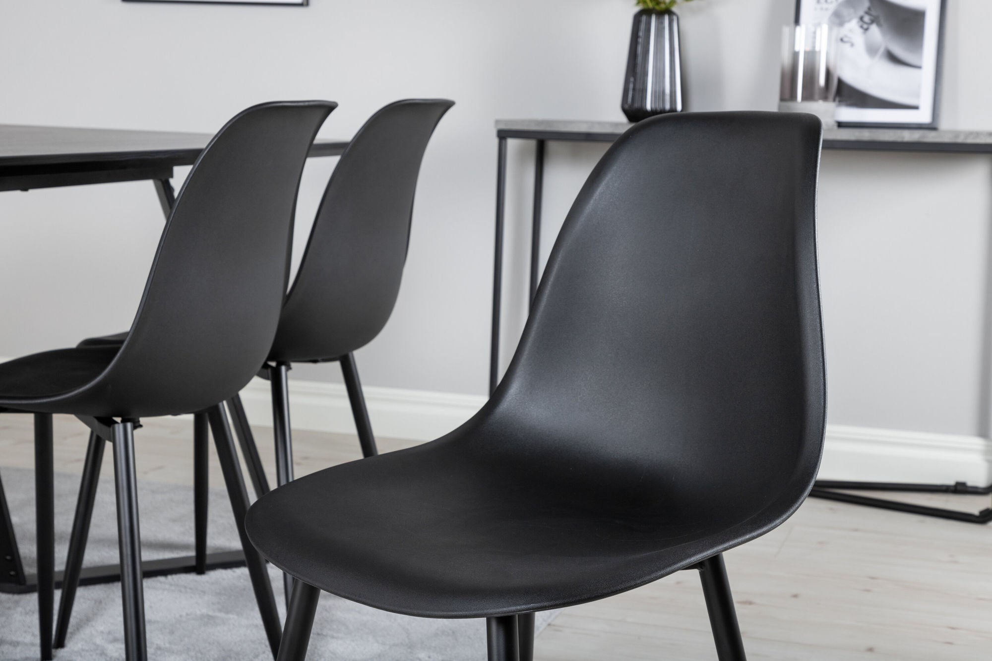 Venture Home Marina spisebord - Black top / Black Legs +Polar Plastic Spisebordsstol - Black Legs / Black Plastic_6
