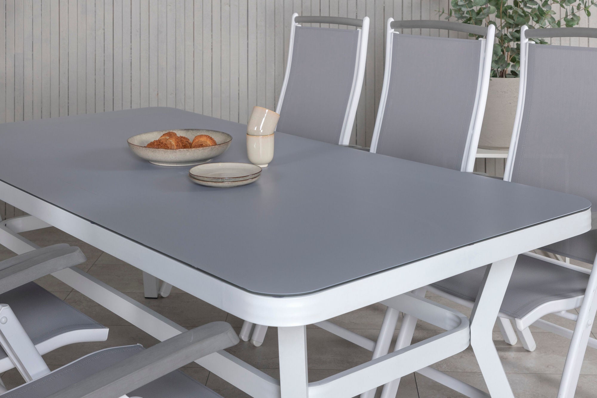 Venture Home Virya spisebord - White Alu / Grey Glass - big bord+Albany 5:pos stol - White/Grey_6