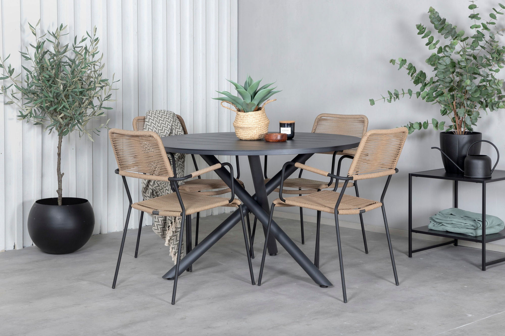 Venture Home Alma spisebord - Black Alu - ø120cm+Lindos - Armchair - Black Alu / Latte Rope_4