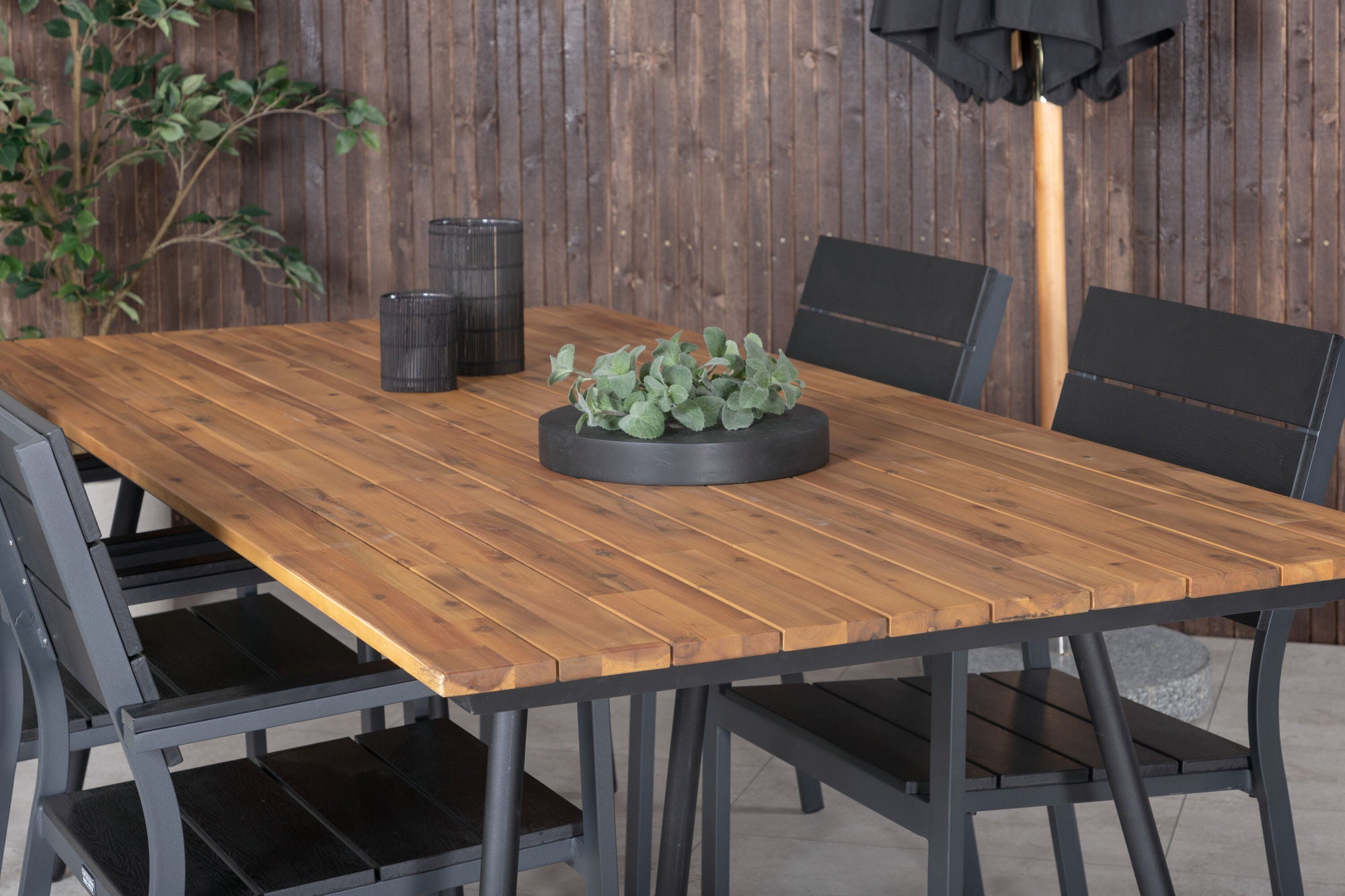 Venture Home Chan spisebord - Black Steel / Acacia (teak look) - 200cm+Levels stol (stackable) - Black Alu / Black Aintwood_4