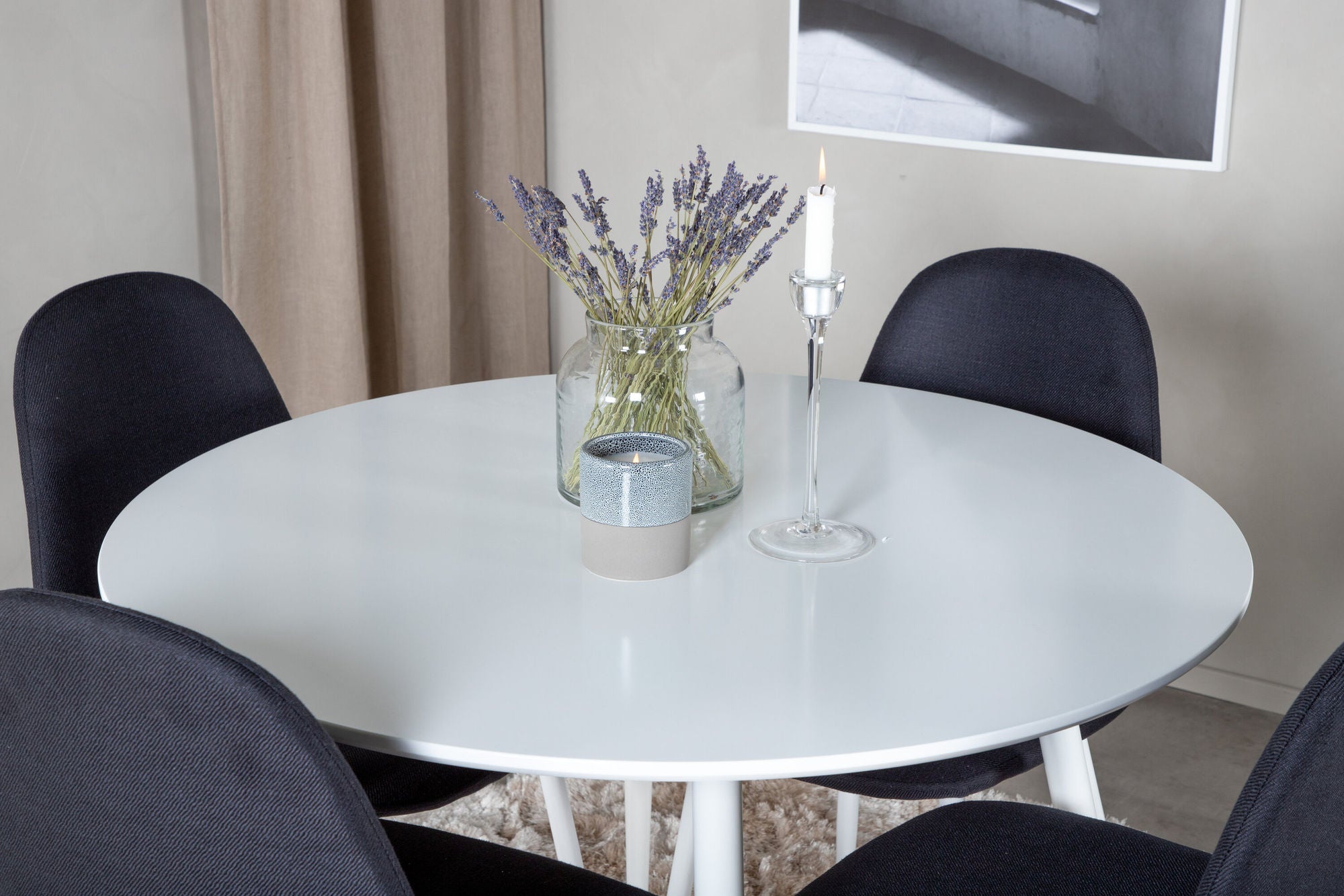 Venture Home Plaza rund bord 100 cm - White top / White Legs+Polar Spisebordsstol - White Legs - Black Fabric_4