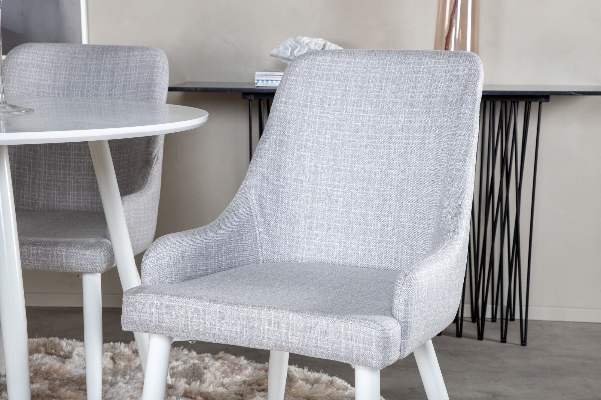 Venture Home Plaza rund bord 100 cm - White top / White Legs+Plaza Dining chair - White legs - Light Grey Fabric_4